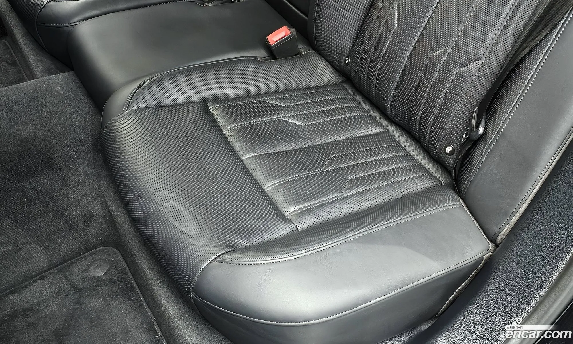 Audi A8 2020 WAUZZZF8XLN002549 — 3