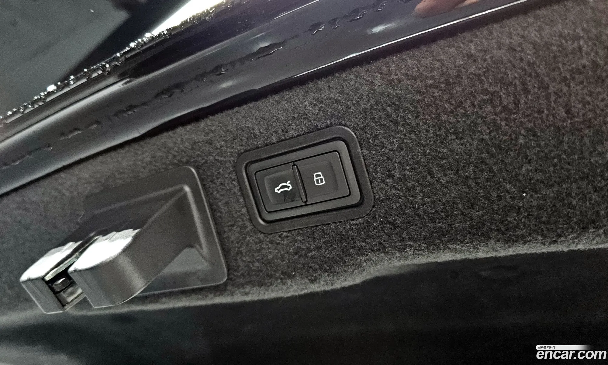 Audi A8 2020 WAUZZZF8XLN002549 — 14