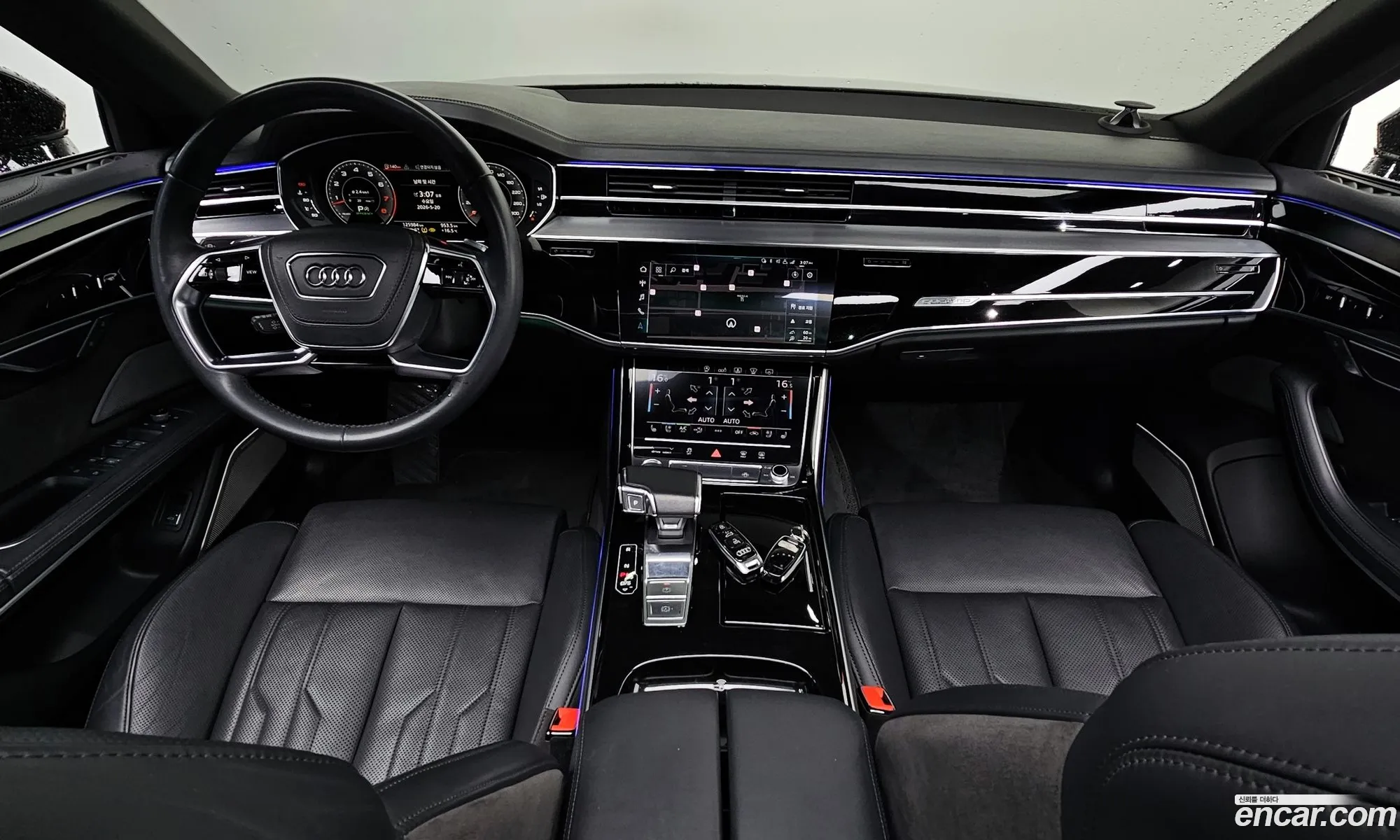 Audi A8 2020 WAUZZZF8XLN002549 — 24