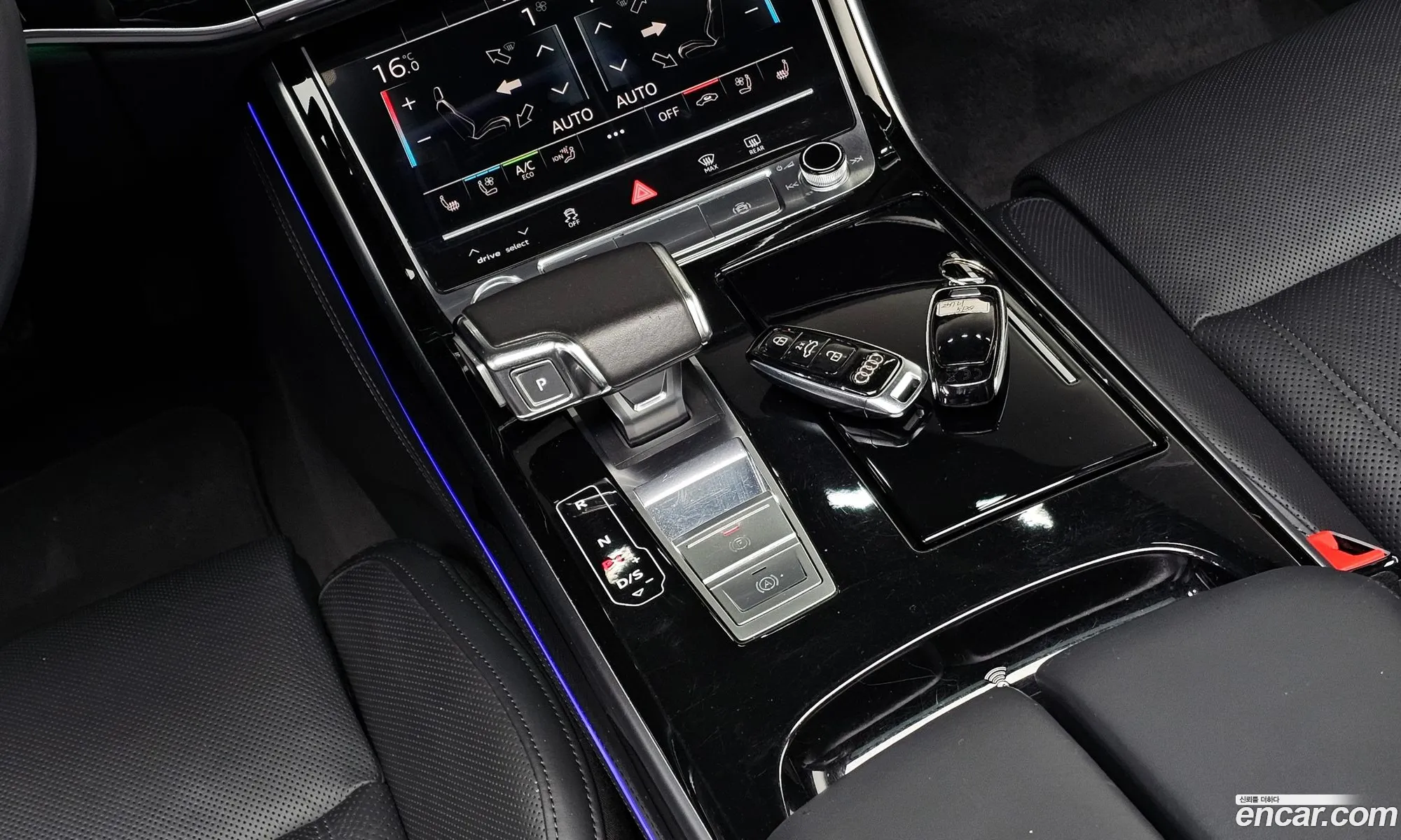 Audi A8 2020 WAUZZZF8XLN002549 — 4