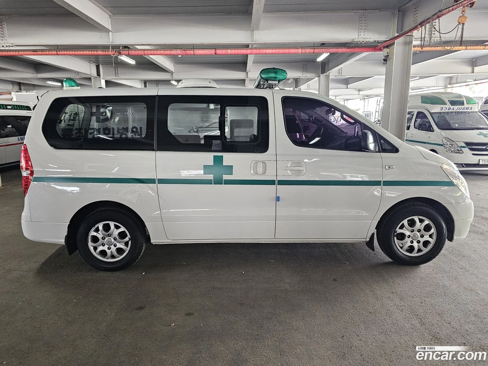 Hyundai Grand Starex 2015 — 15