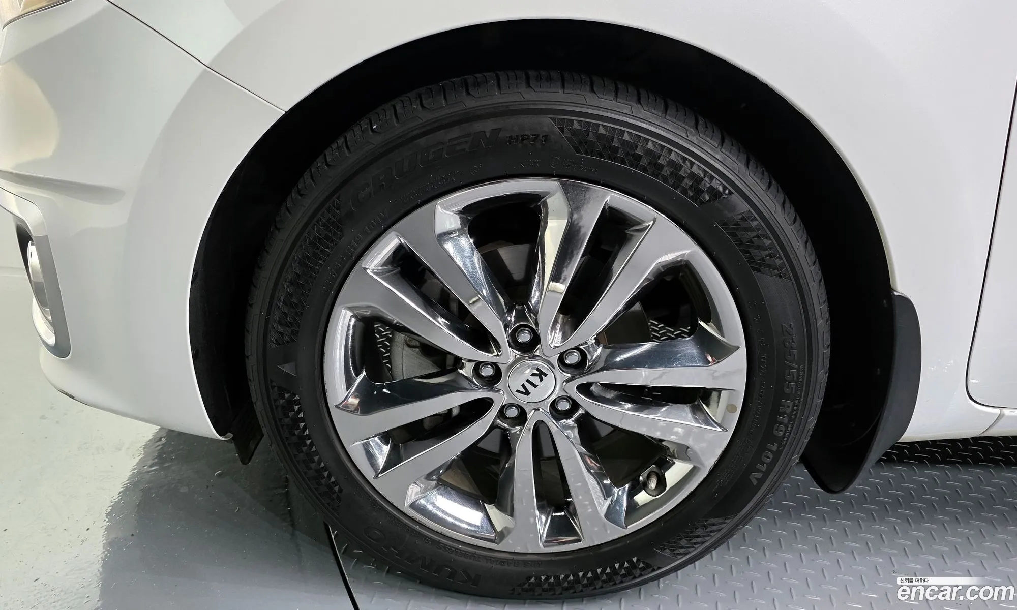 Kia Carnival 2016 KNAME811BHS290156 — 4