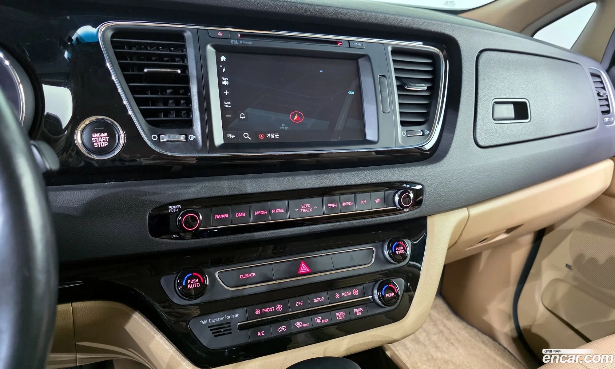 Kia Carnival 2016 KNAME811BHS290156 — 6