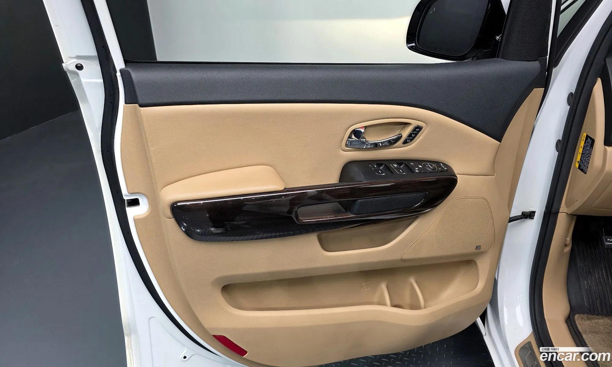Kia Carnival 2016 KNAME811BHS290156 — 30