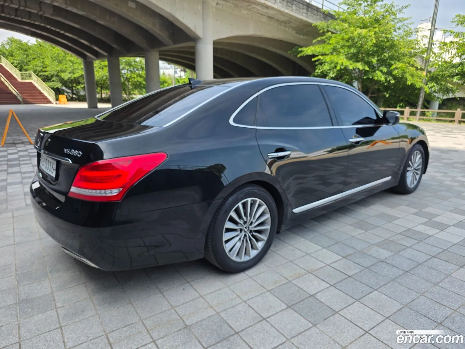 Hyundai Equus 2014 — 11