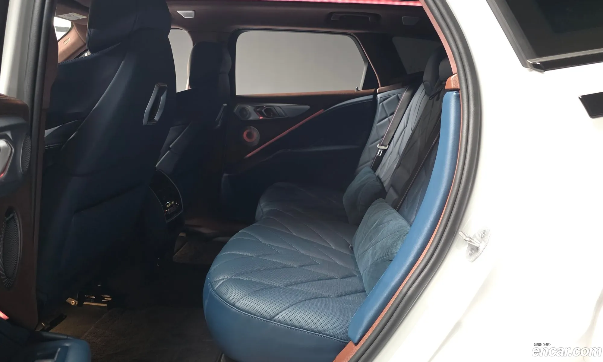 BMW XM 2023 — 18