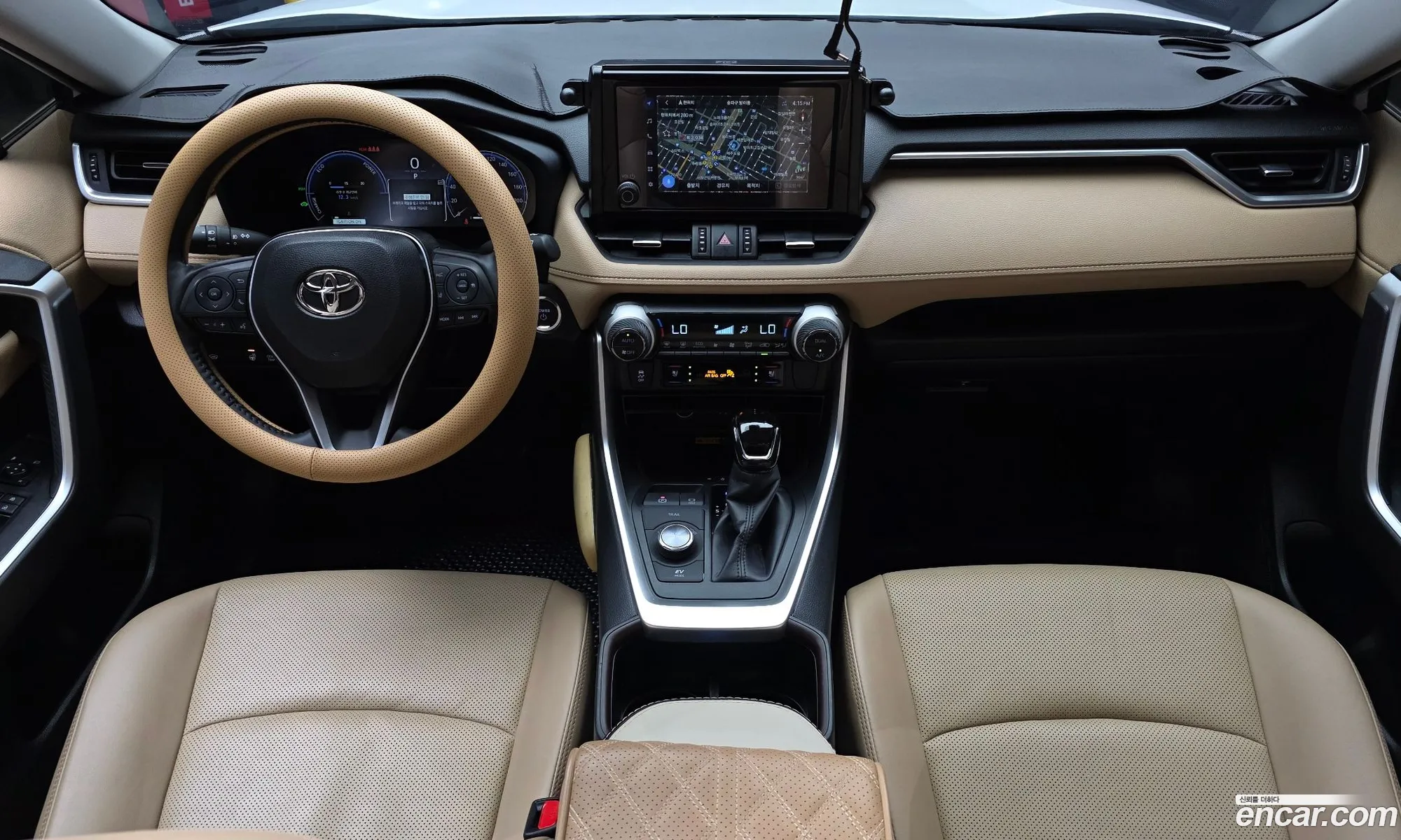 Toyota RAV4 2024 — 5