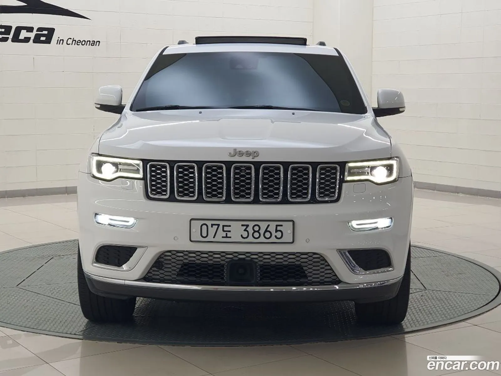 Jeep Grand Cherokee 2018 — 4