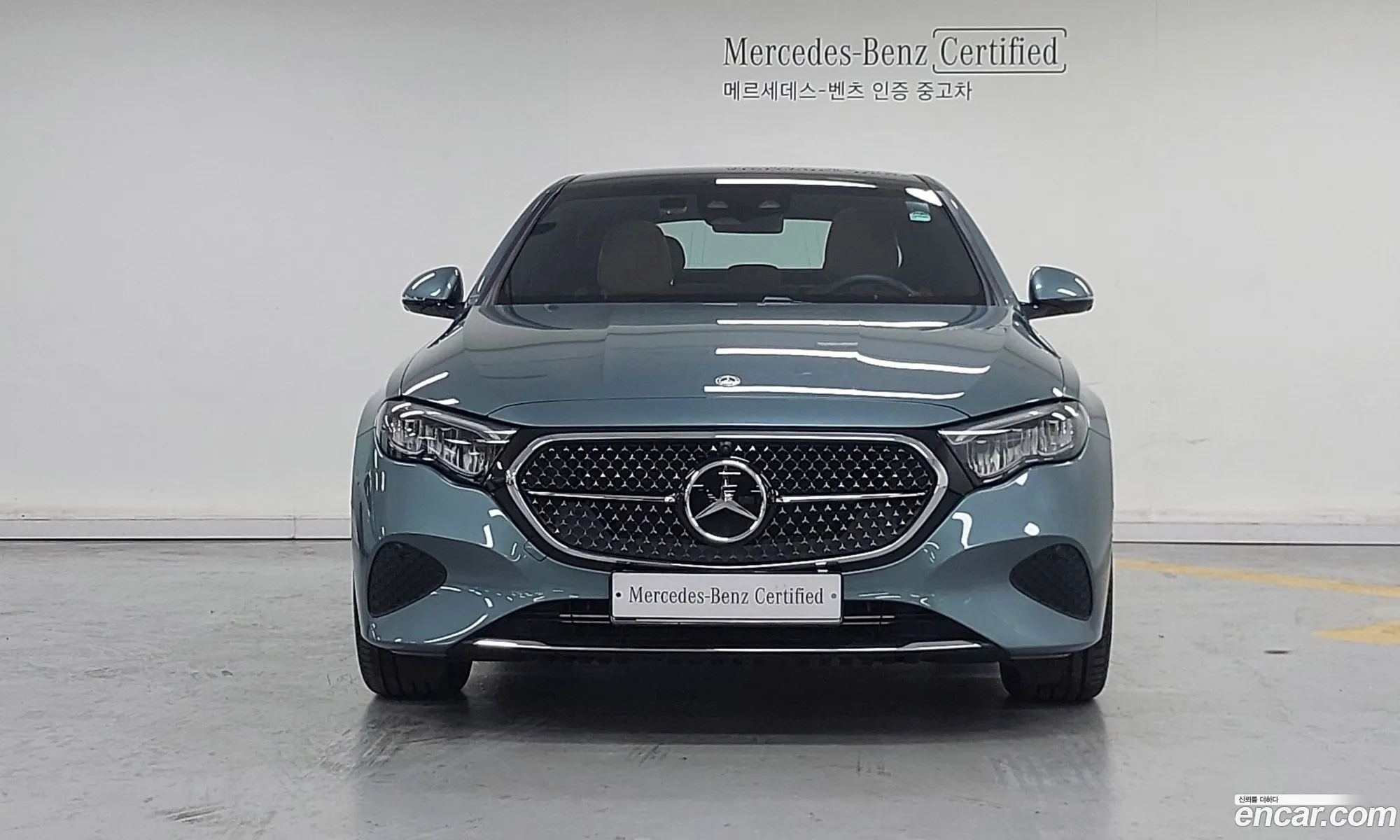 Mercedes-Benz E-Class W214 2025 — 14