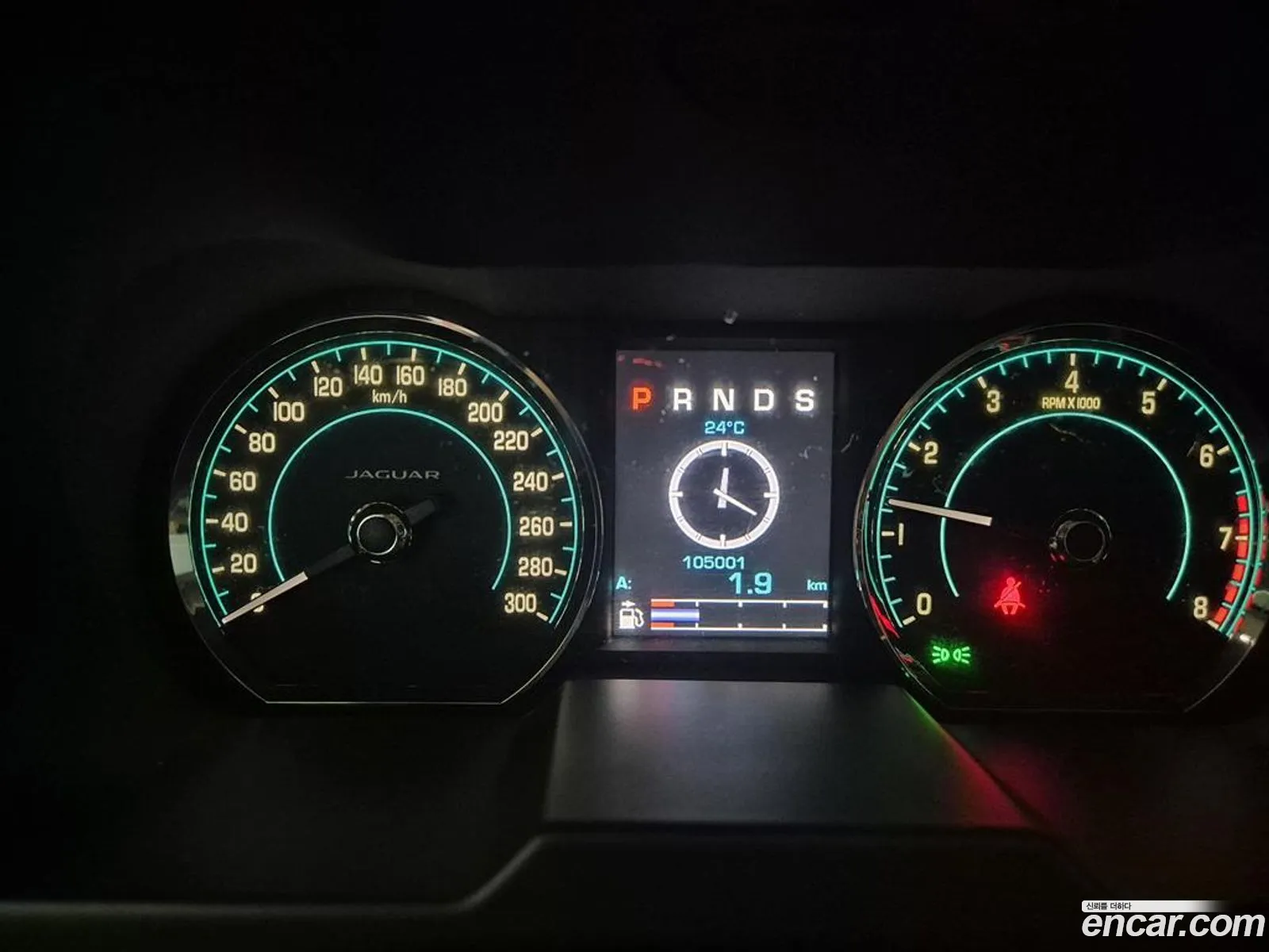 Jaguar XF 2014 — 10