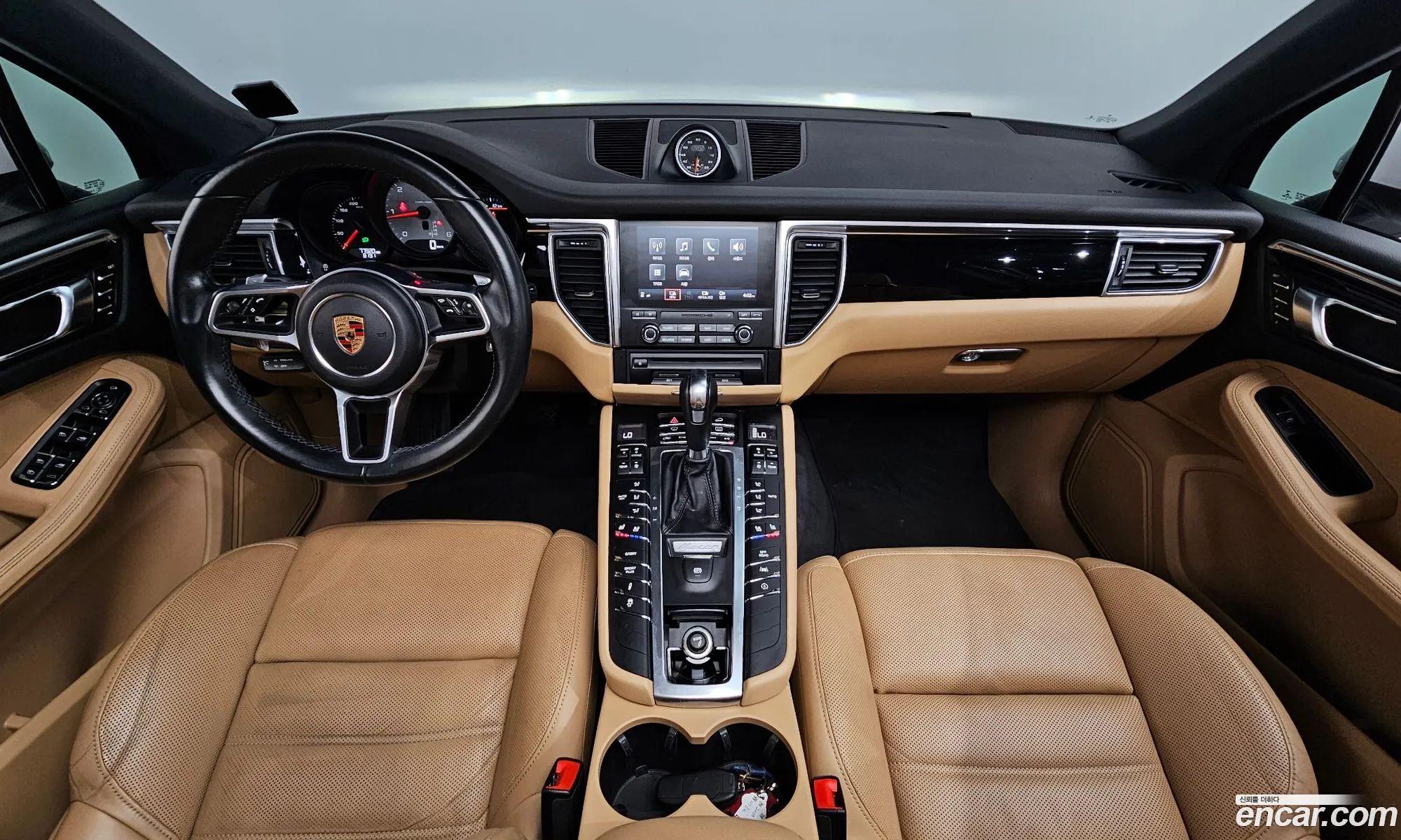 Porsche Macan 2017 WP1AD295XHLB70703 — 5