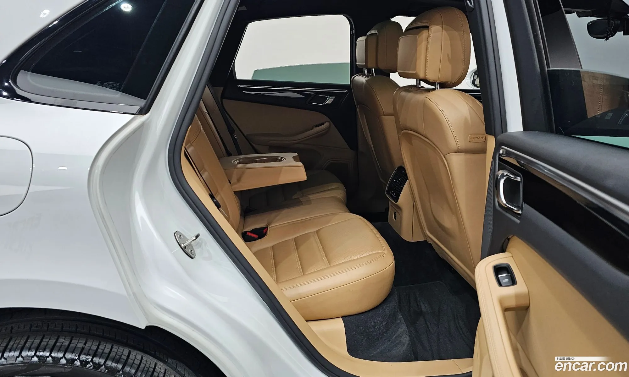 Porsche Macan 2017 WP1AD295XHLB70703 — 25