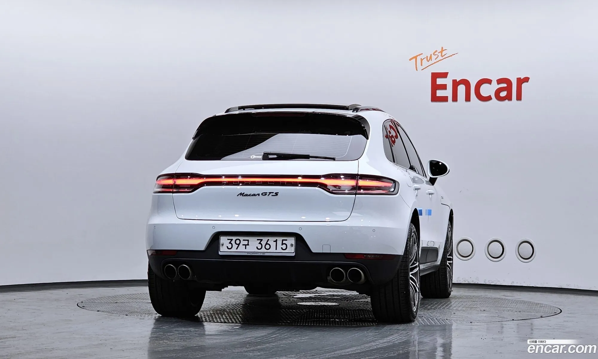 Porsche Macan 2017 WP1AD295XHLB70703 — 4