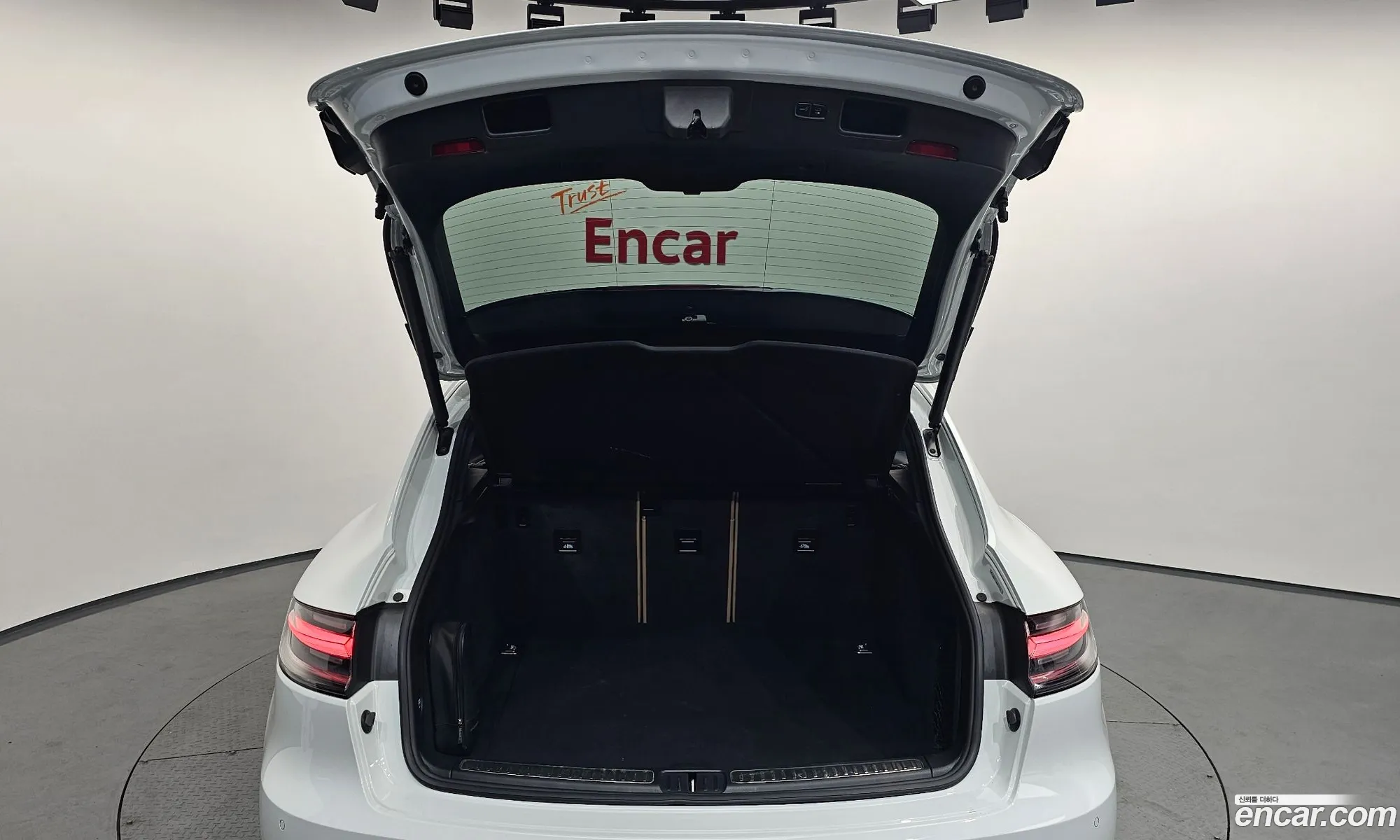 Porsche Macan 2017 WP1AD295XHLB70703 — 23