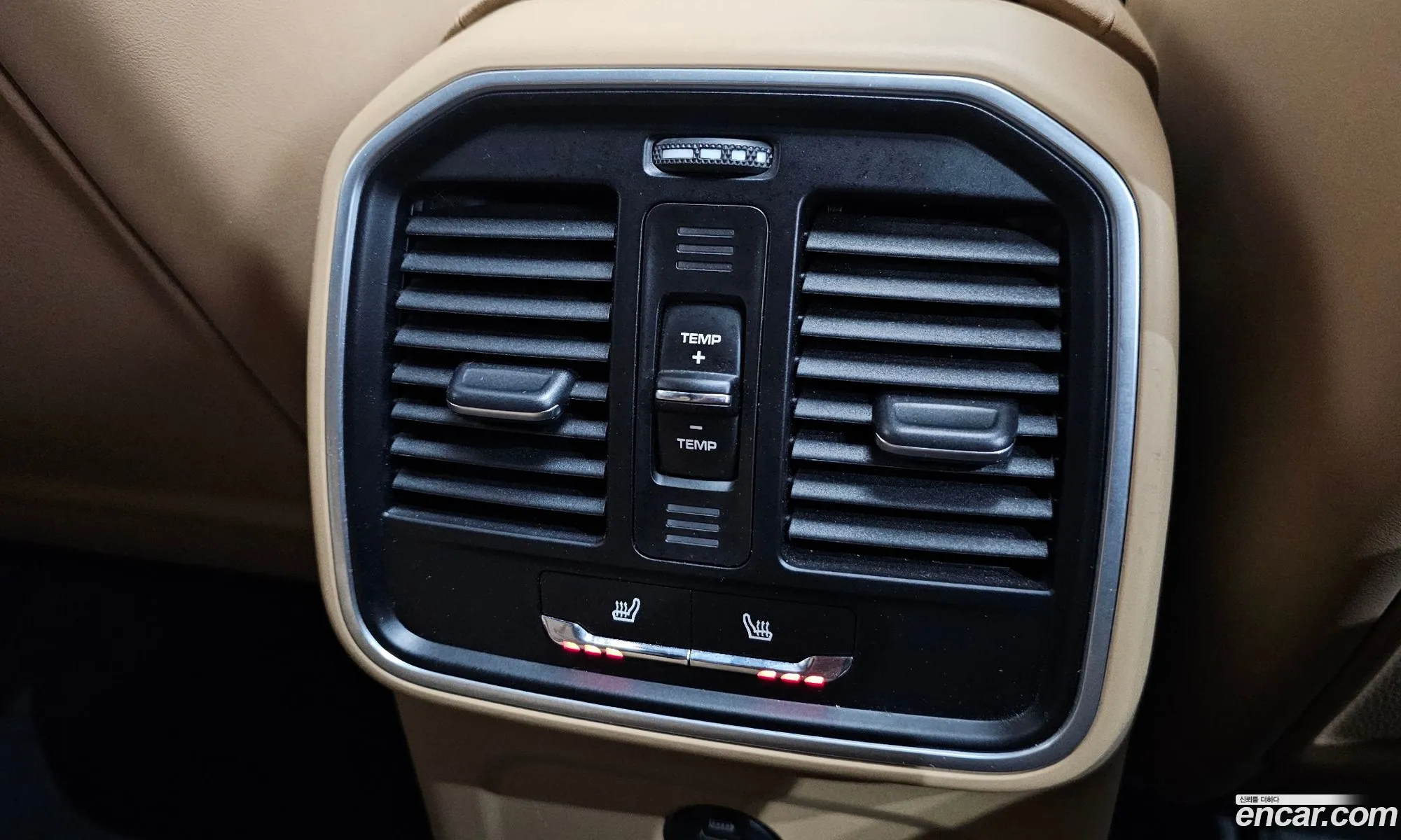 Porsche Macan 2017 WP1AD295XHLB70703 — 31
