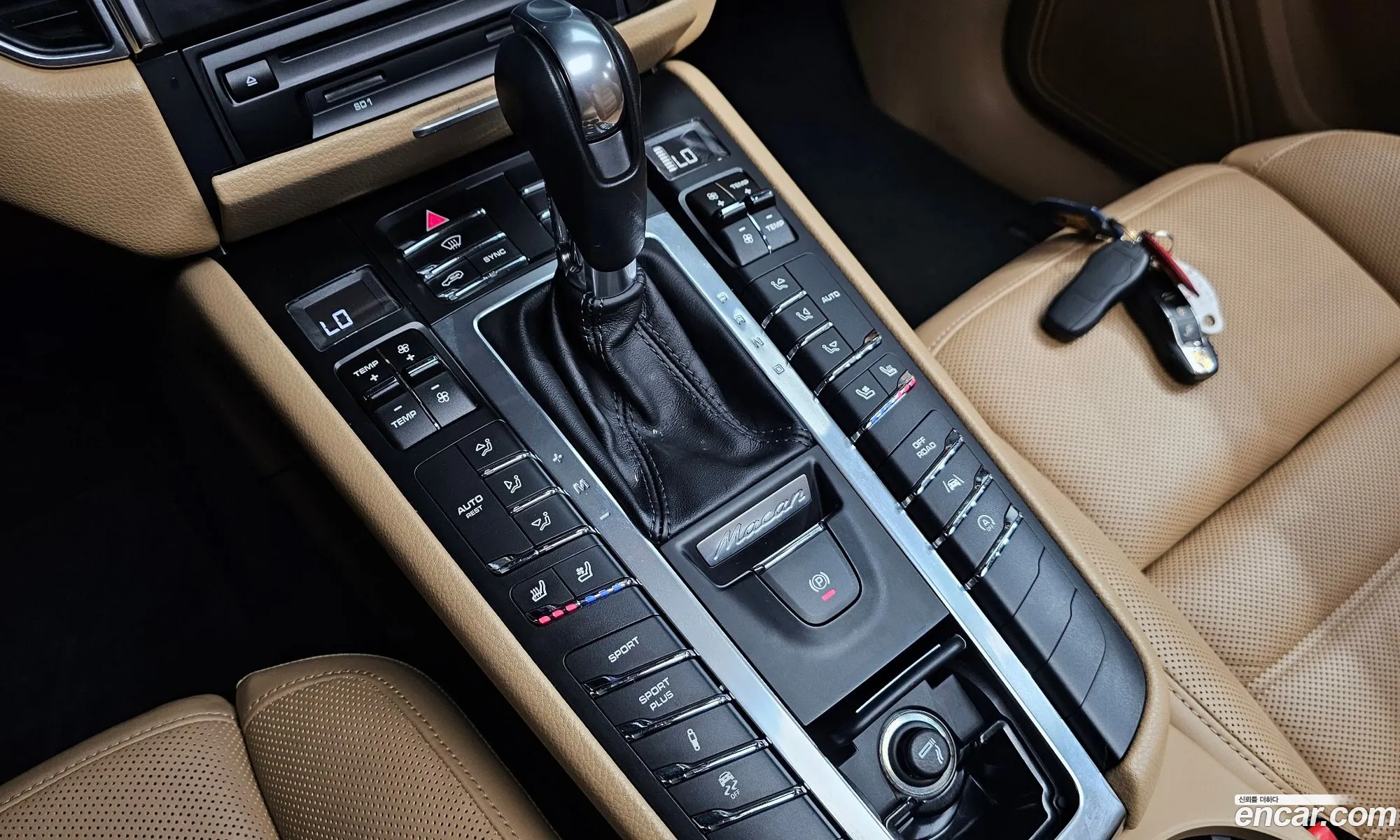 Porsche Macan 2017 WP1AD295XHLB70703 — 6