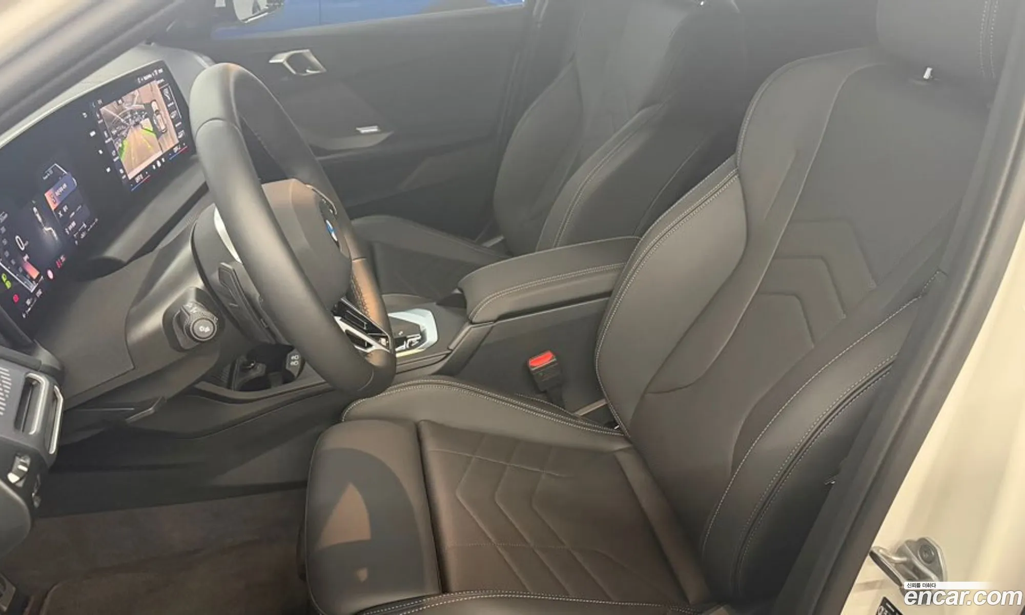 BMW 1 Series 2025 — 17