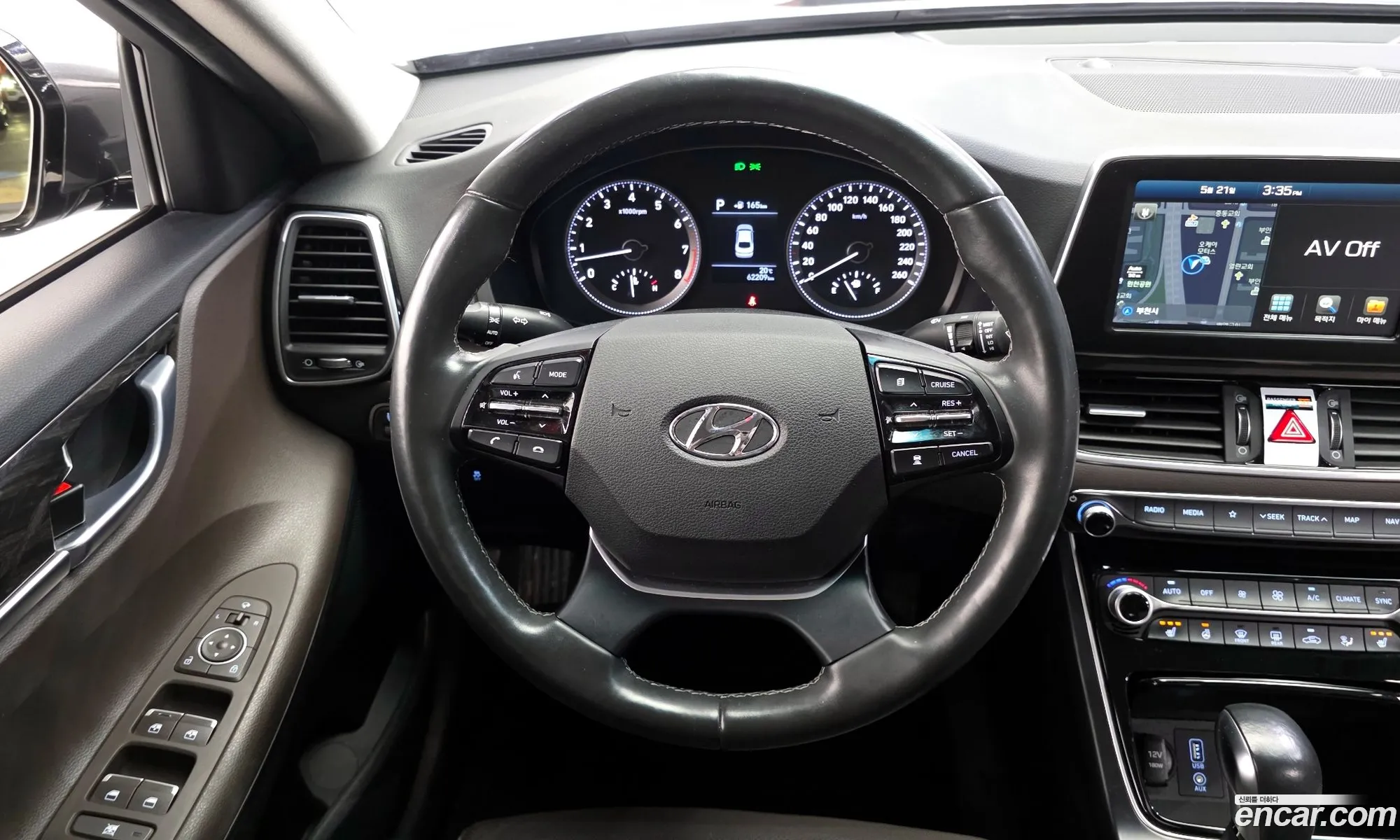 Hyundai Grandeur IG 2019 — 29