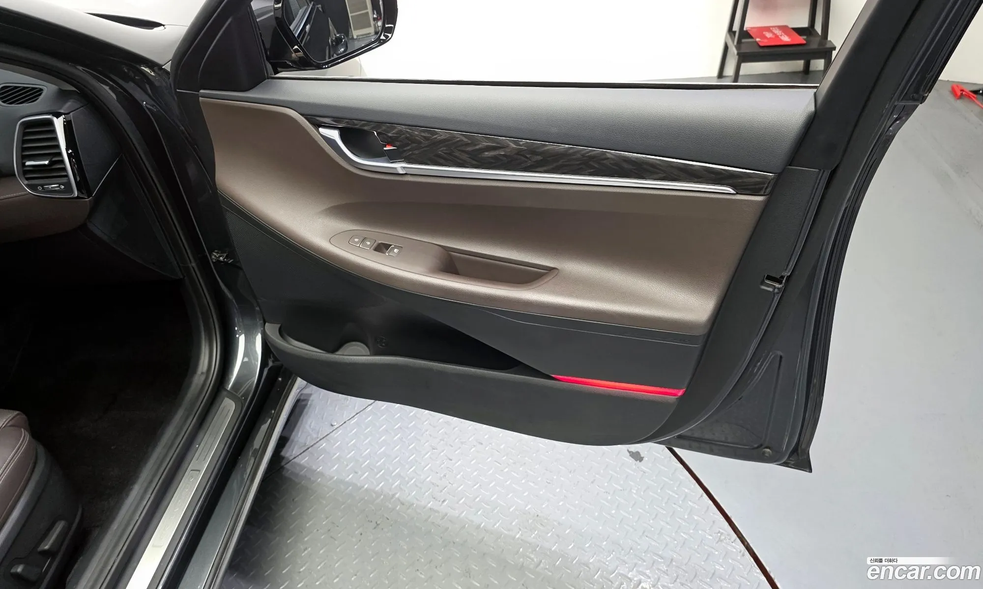 Hyundai Grandeur IG 2019 — 25