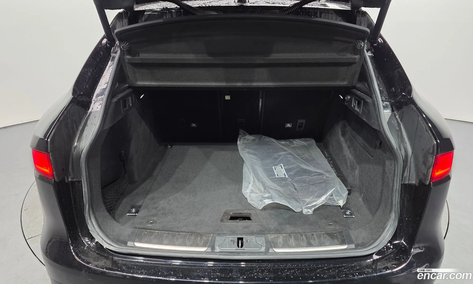 Jaguar F-Pace 2020 SADCA2BN1LA641580 — 8