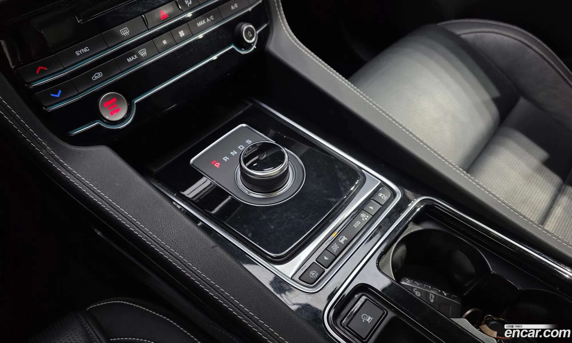 Jaguar F-Pace 2020 SADCA2BN1LA641580 — 11