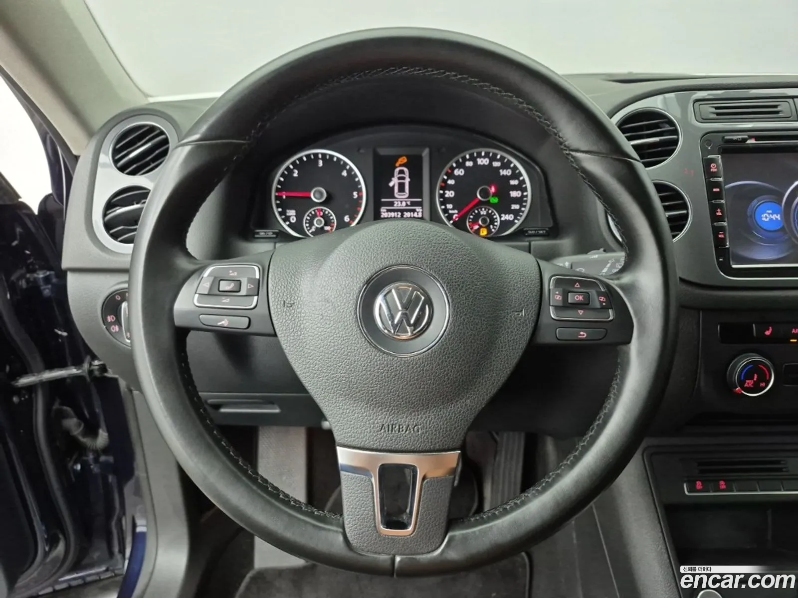 Volkswagen Tiguan 2015 — 6