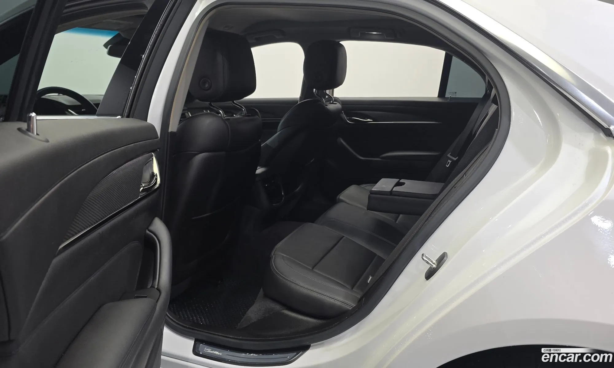 Cadillac CTS 2018 1G6A85SX0J0176751 — 6