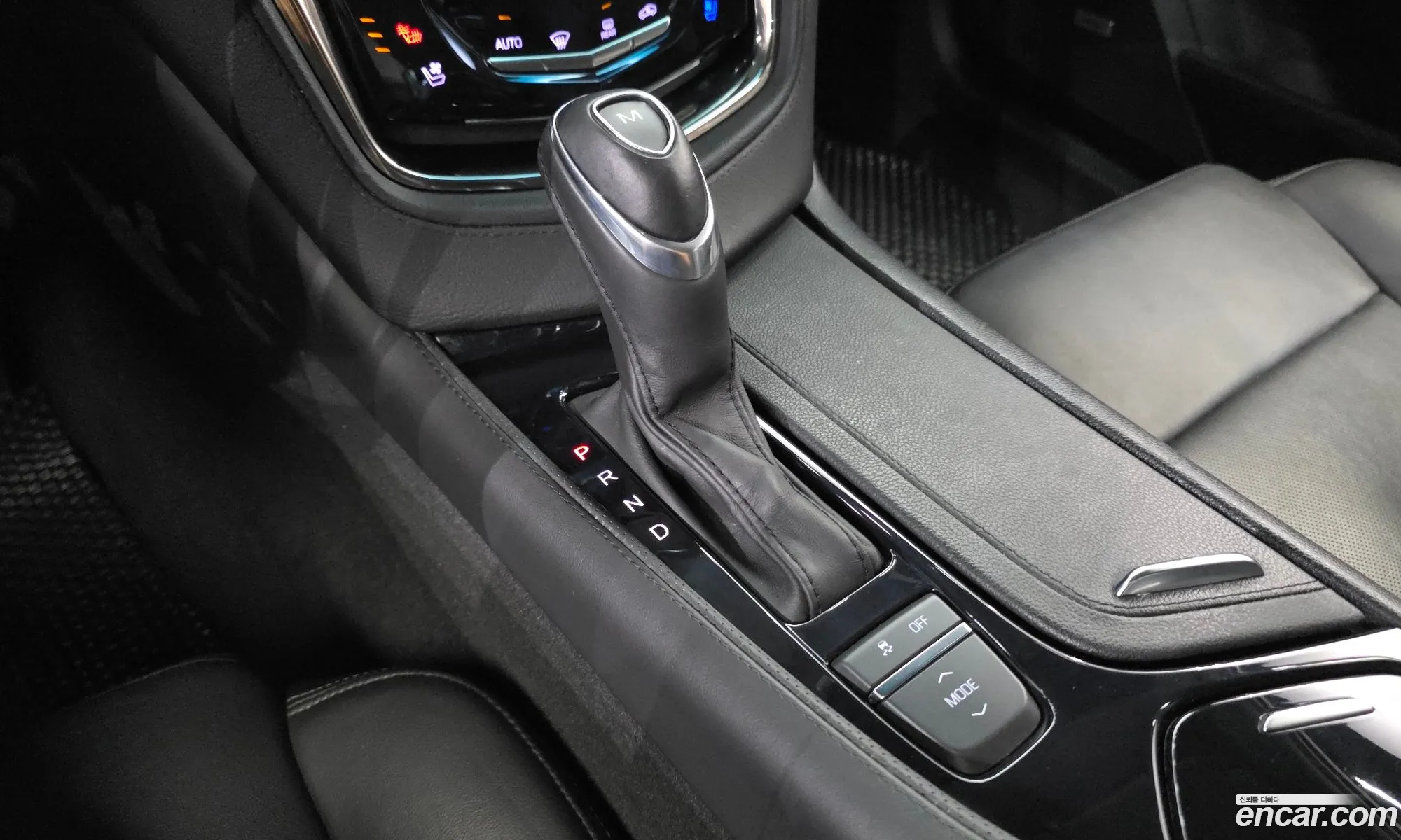 Cadillac CTS 2018 1G6A85SX0J0176751 — 17