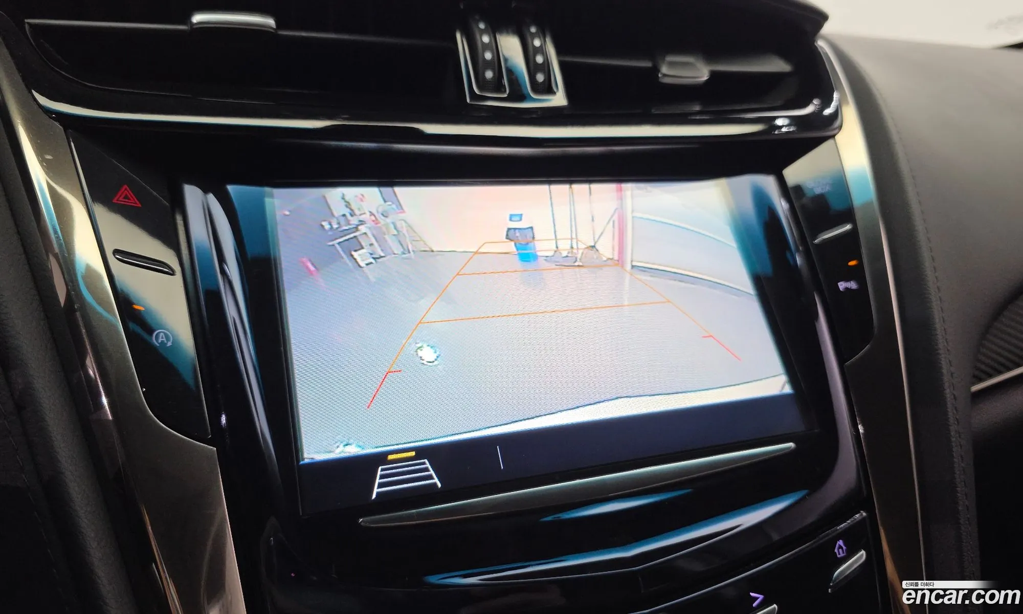 Cadillac CTS 2018 1G6A85SX0J0176751 — 5