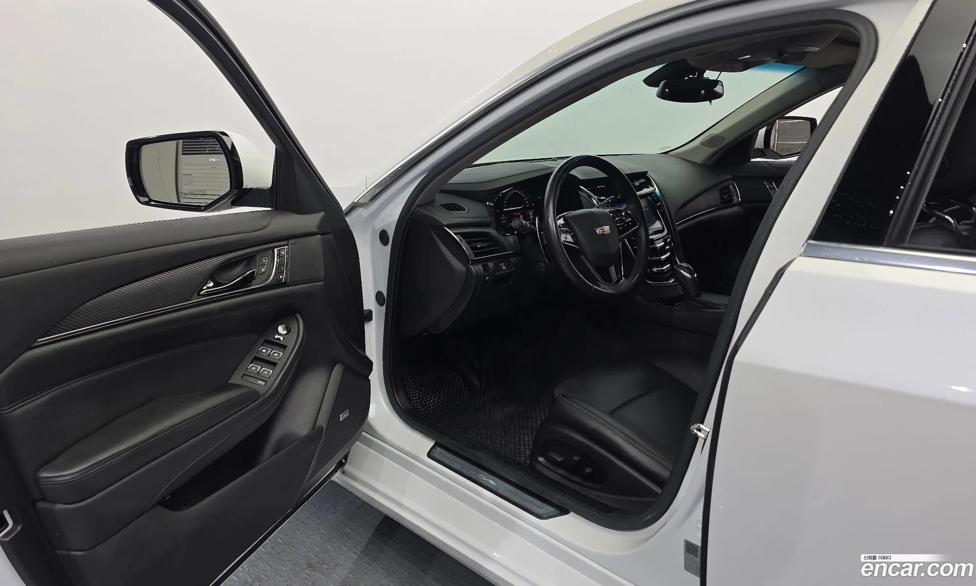 Cadillac CTS 2018 1G6A85SX0J0176751 — 2