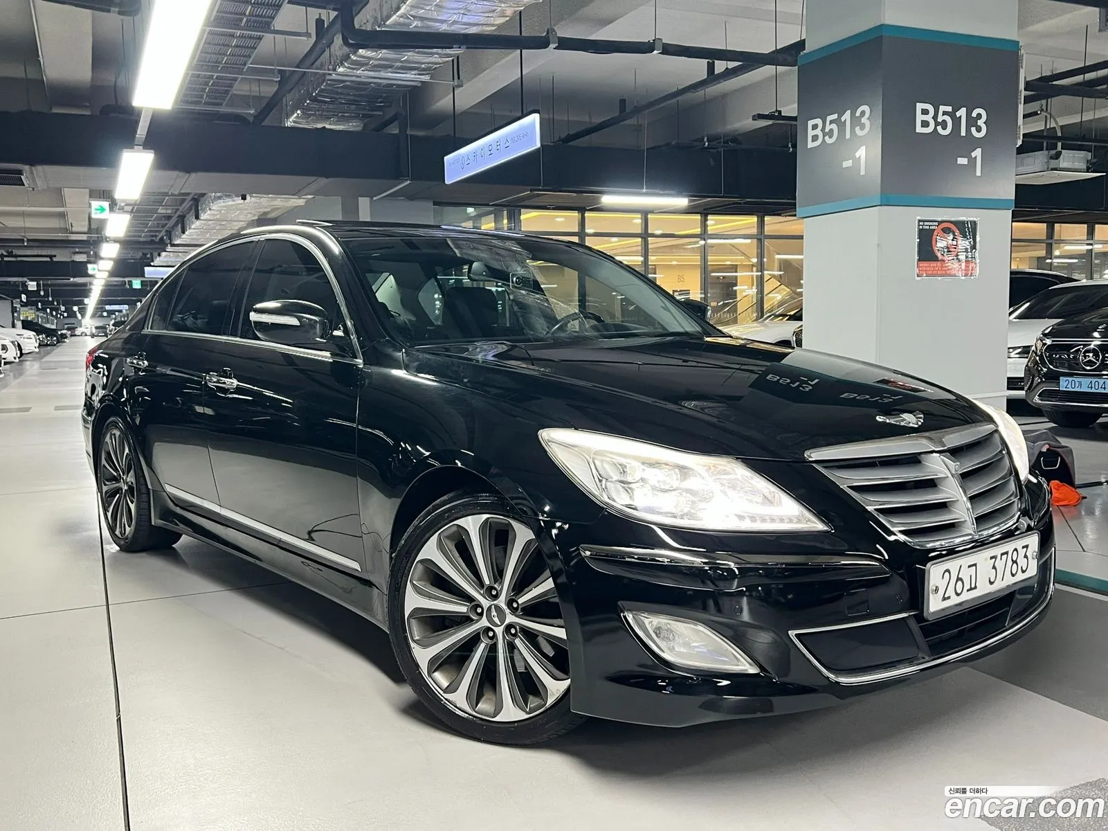 Hyundai Genesis 2011 — 3