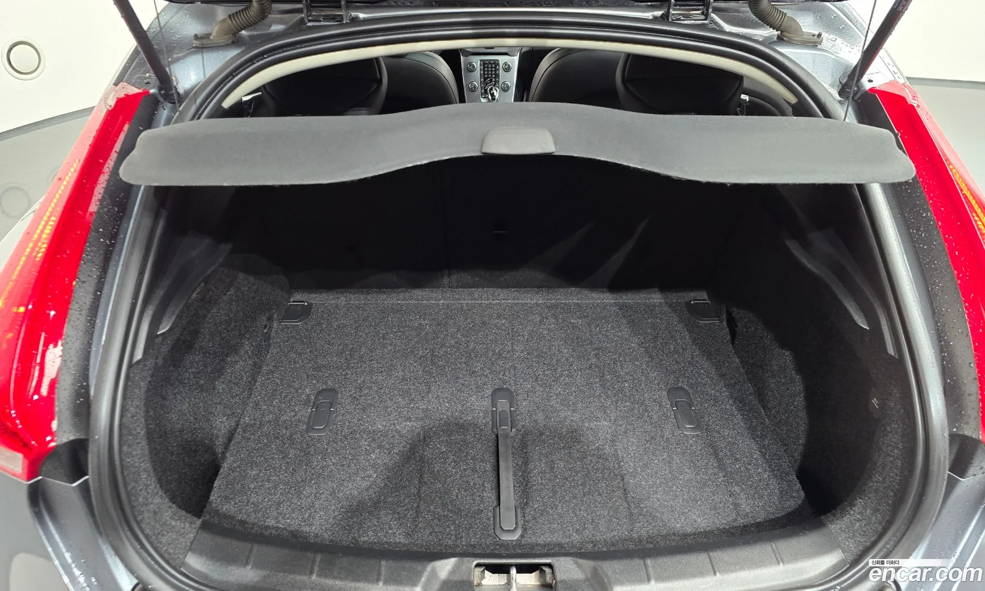 Volvo V40 2018 YV1MV79K0J2463541 — 22