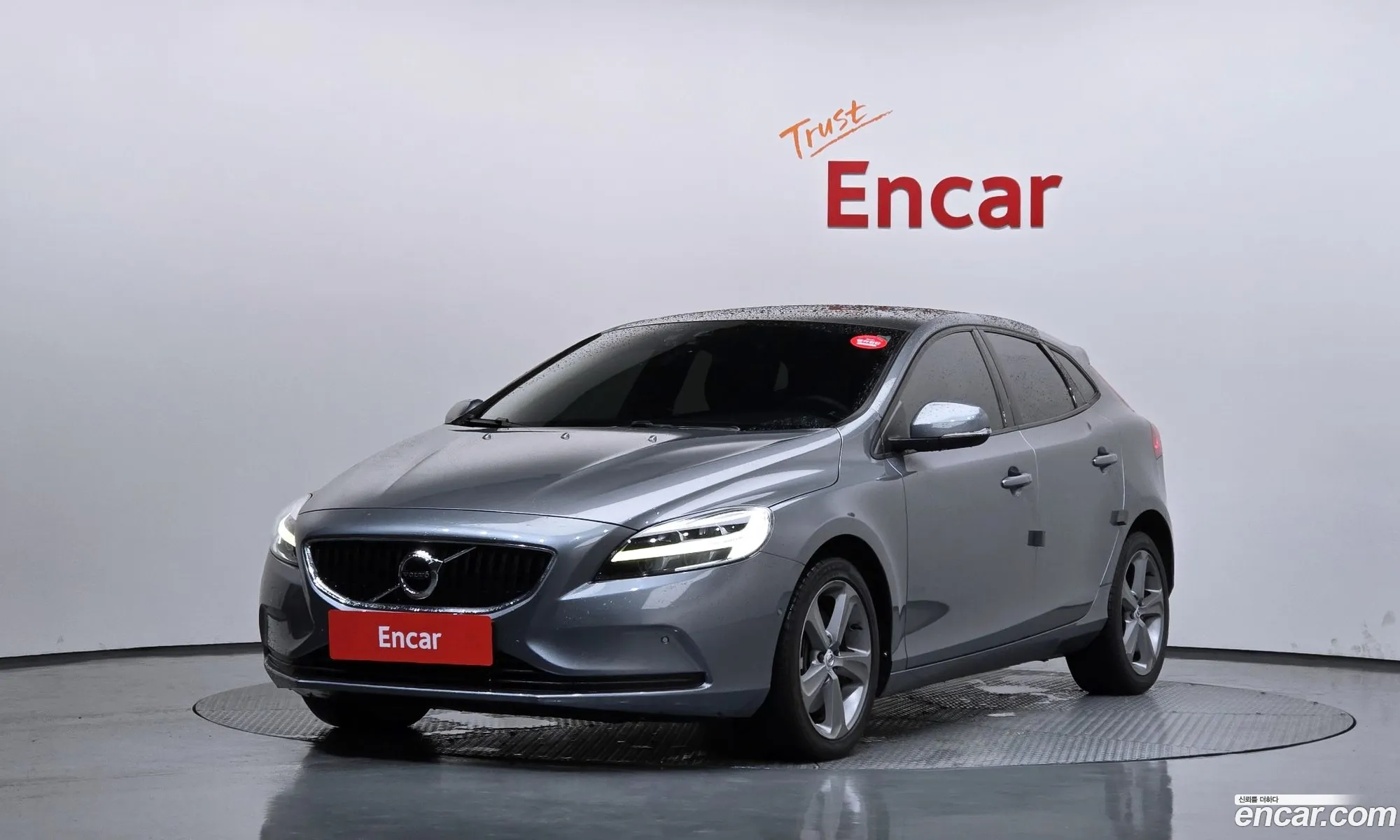 Volvo V40 2018 YV1MV79K0J2463541 — 34