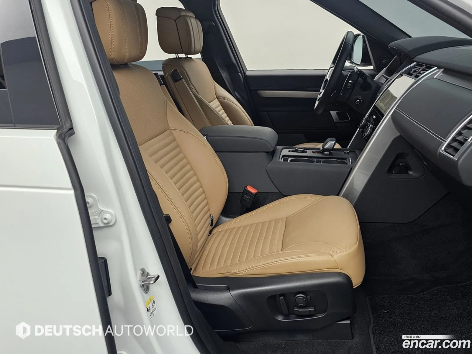 Land Rover Discovery 5 2025 — 9