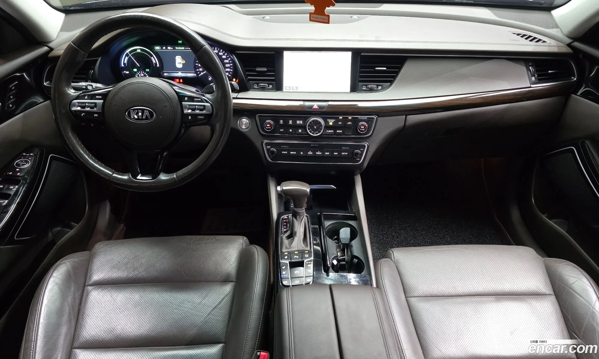 Kia K7 Hybrid 2019 — 12