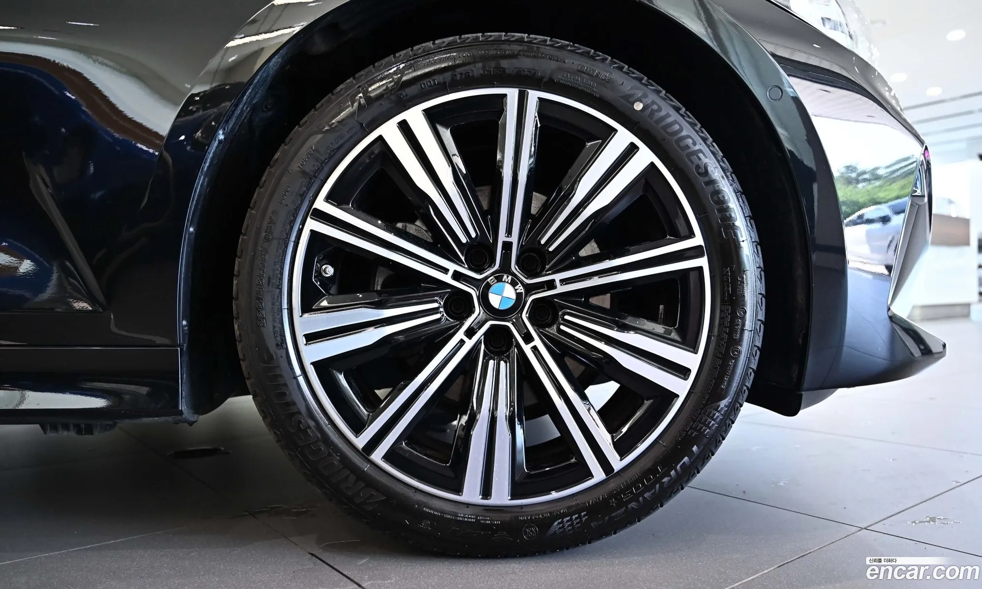 BMW 3 Series 2025 — 4