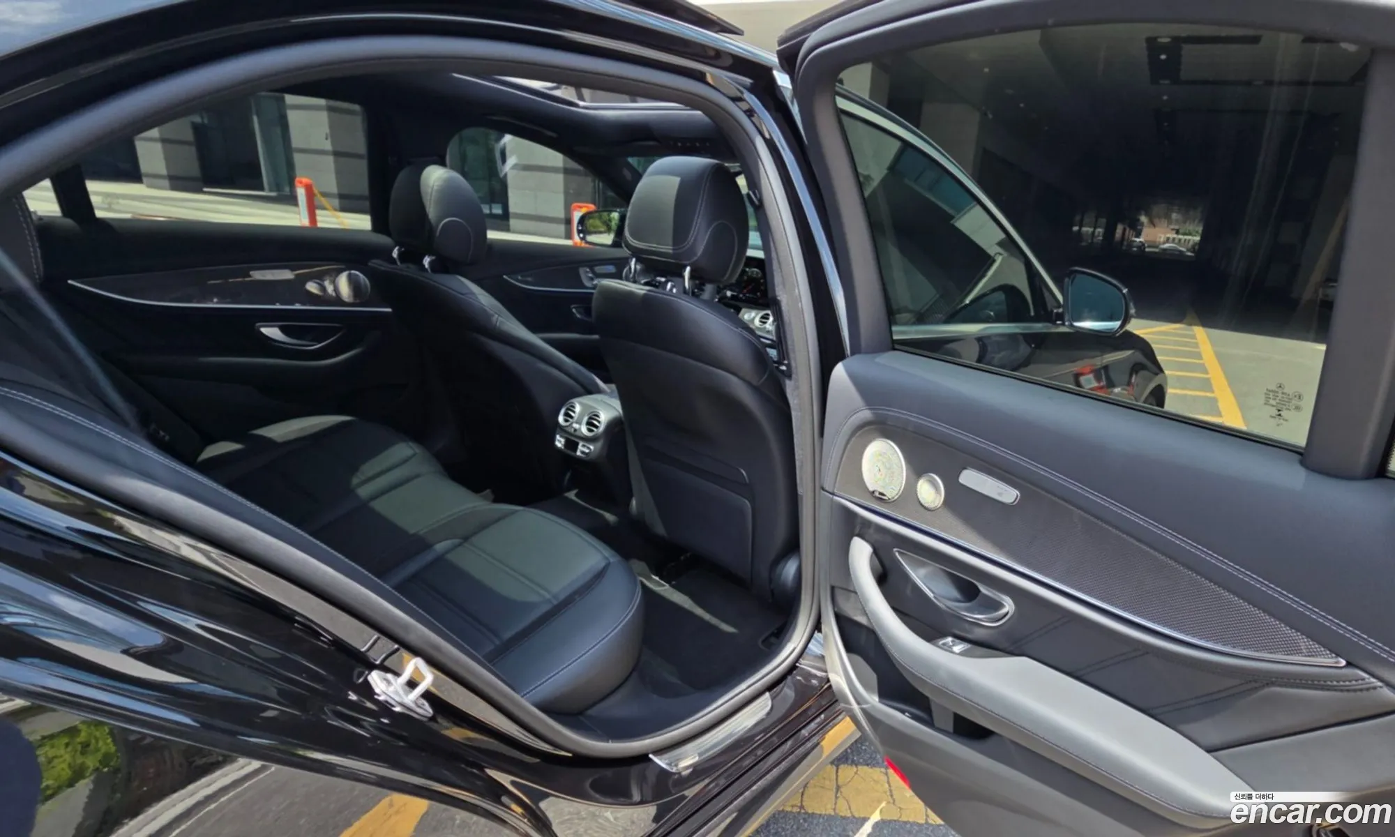 Mercedes-Benz E-Class W213 2022 — 16