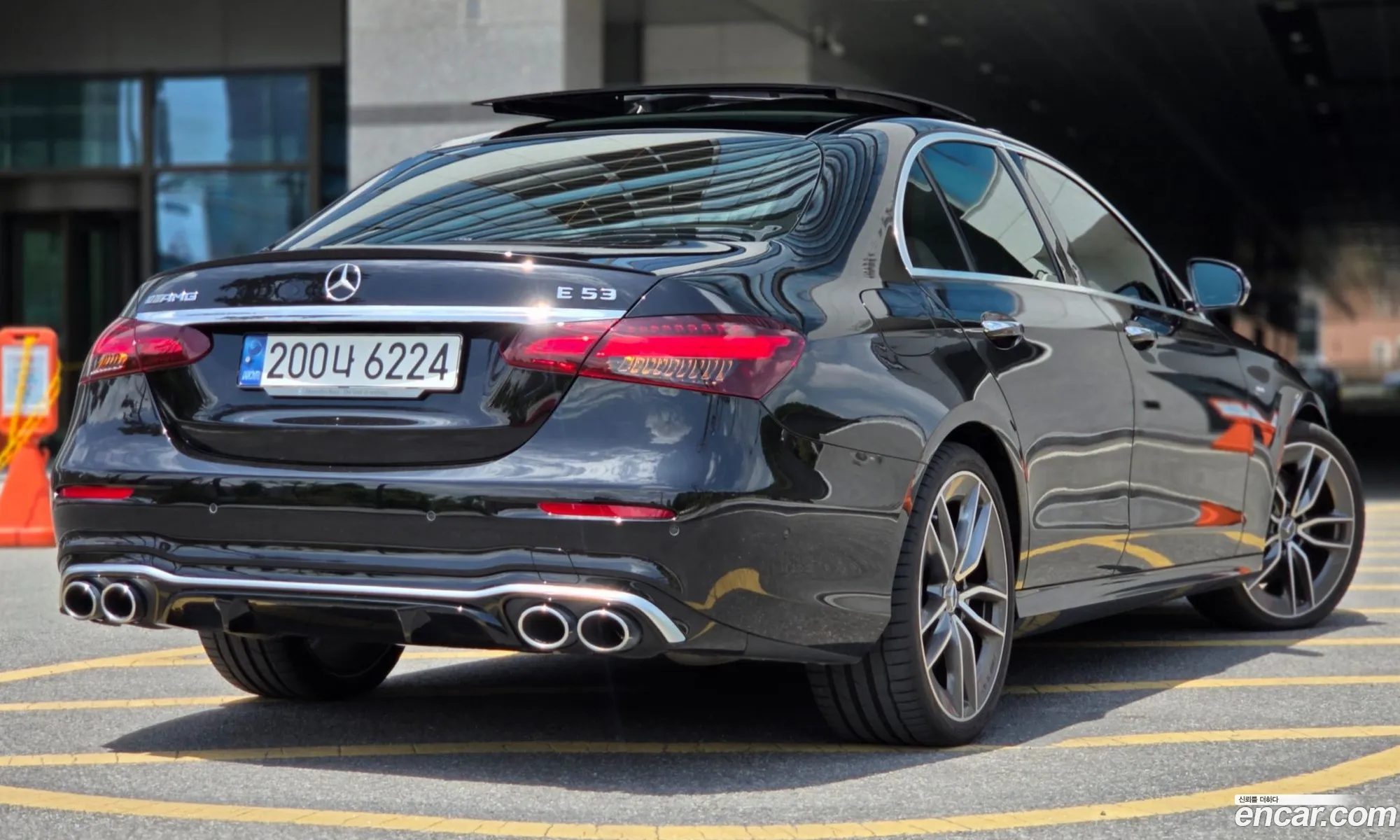 Mercedes-Benz E-Class W213 2022 — 10