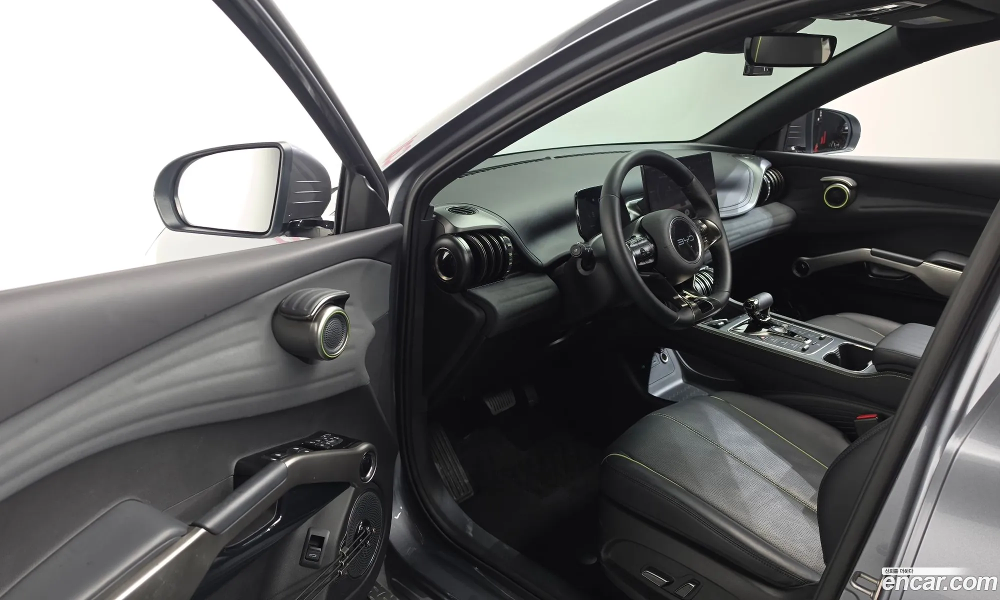 BYD Atto 3 2025 LGXCE4CB7S2008190 — 23