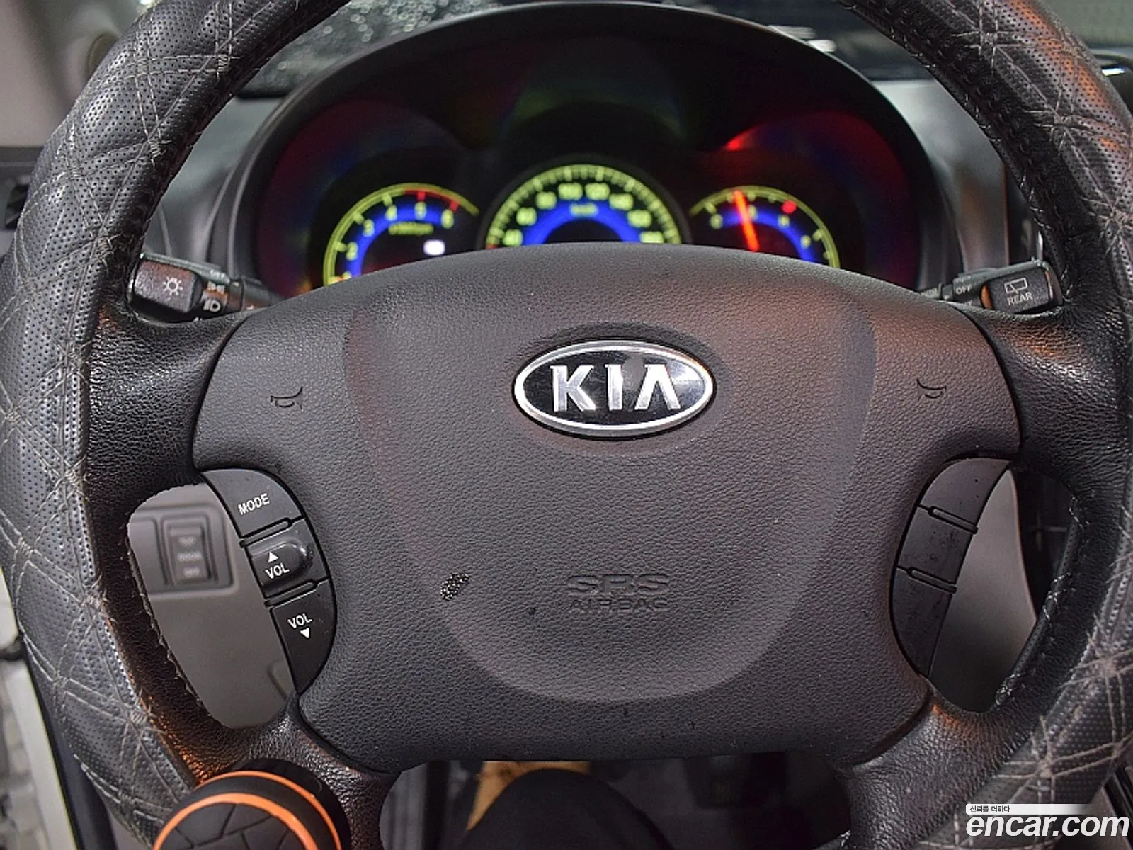Kia Carnival R 2010 — 5