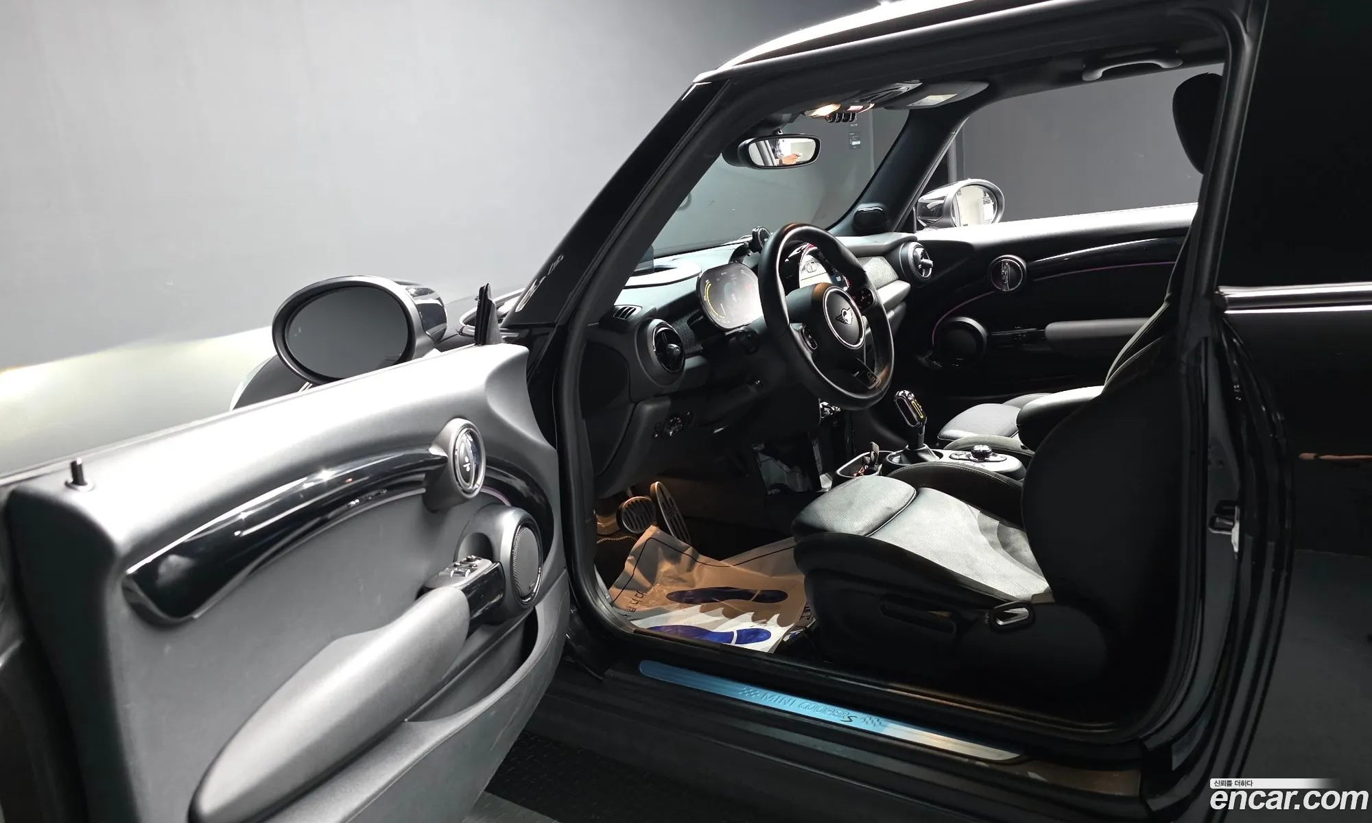 Mini Cooper Electric 2022 WMW11DJ03N2S47660 — 9