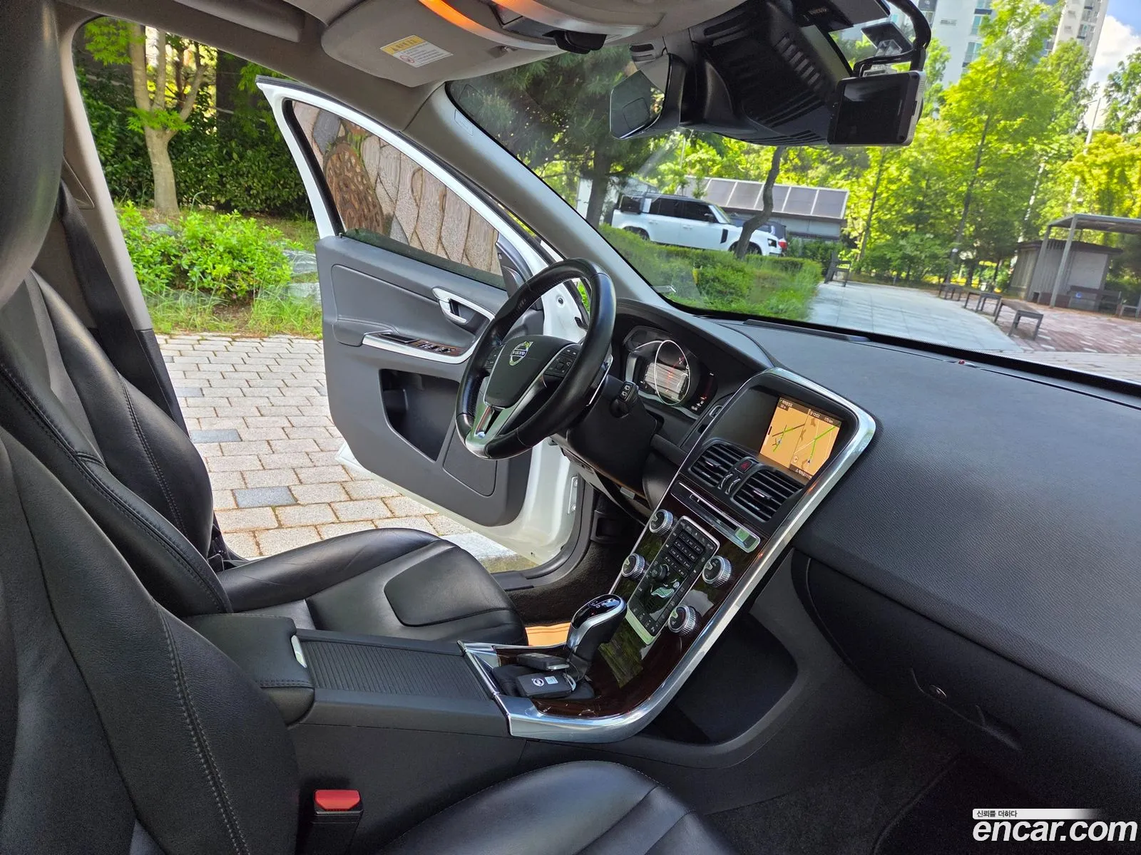 Volvo XC60 2017 — 6