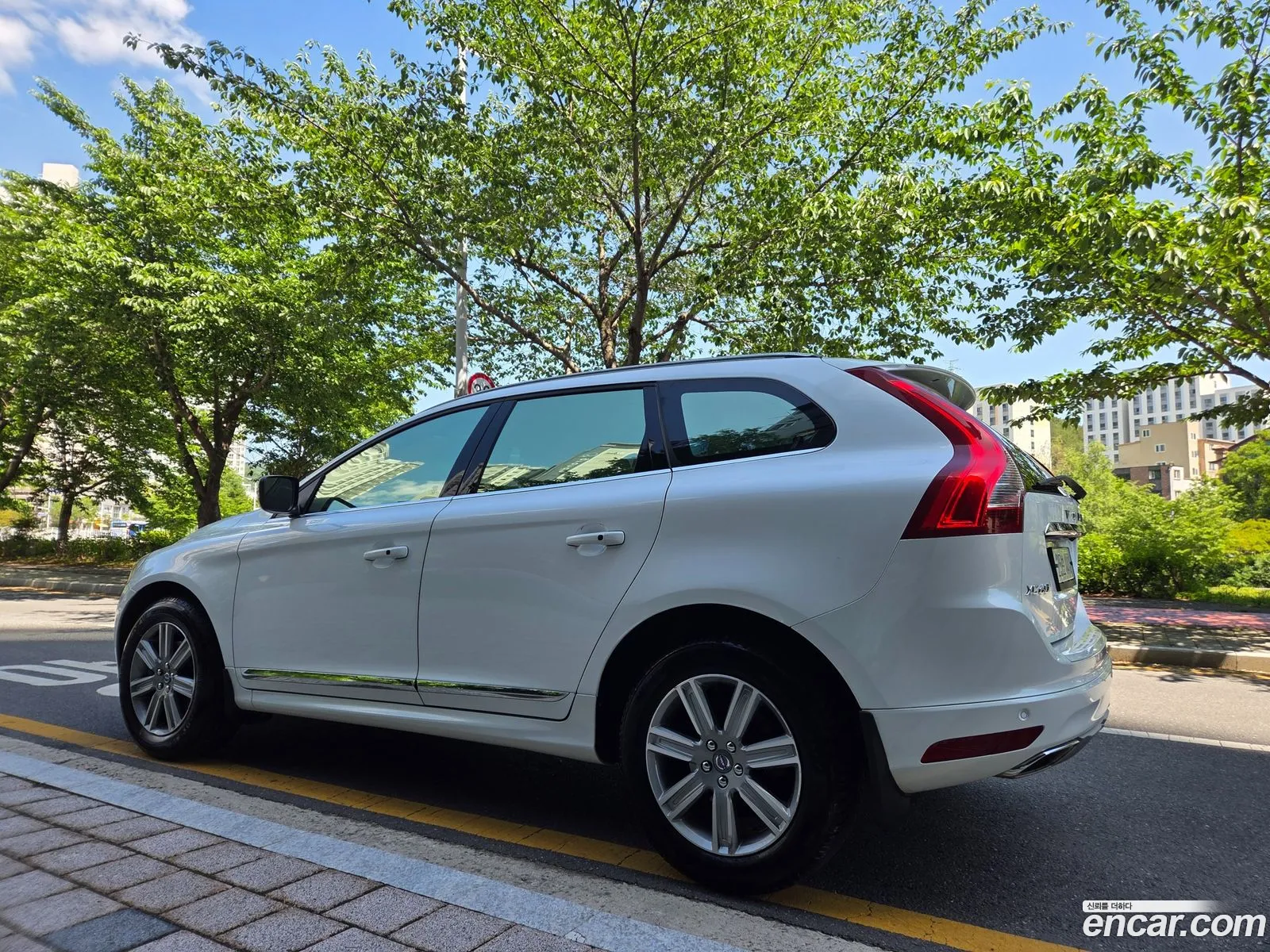 Volvo XC60 2017 — 8