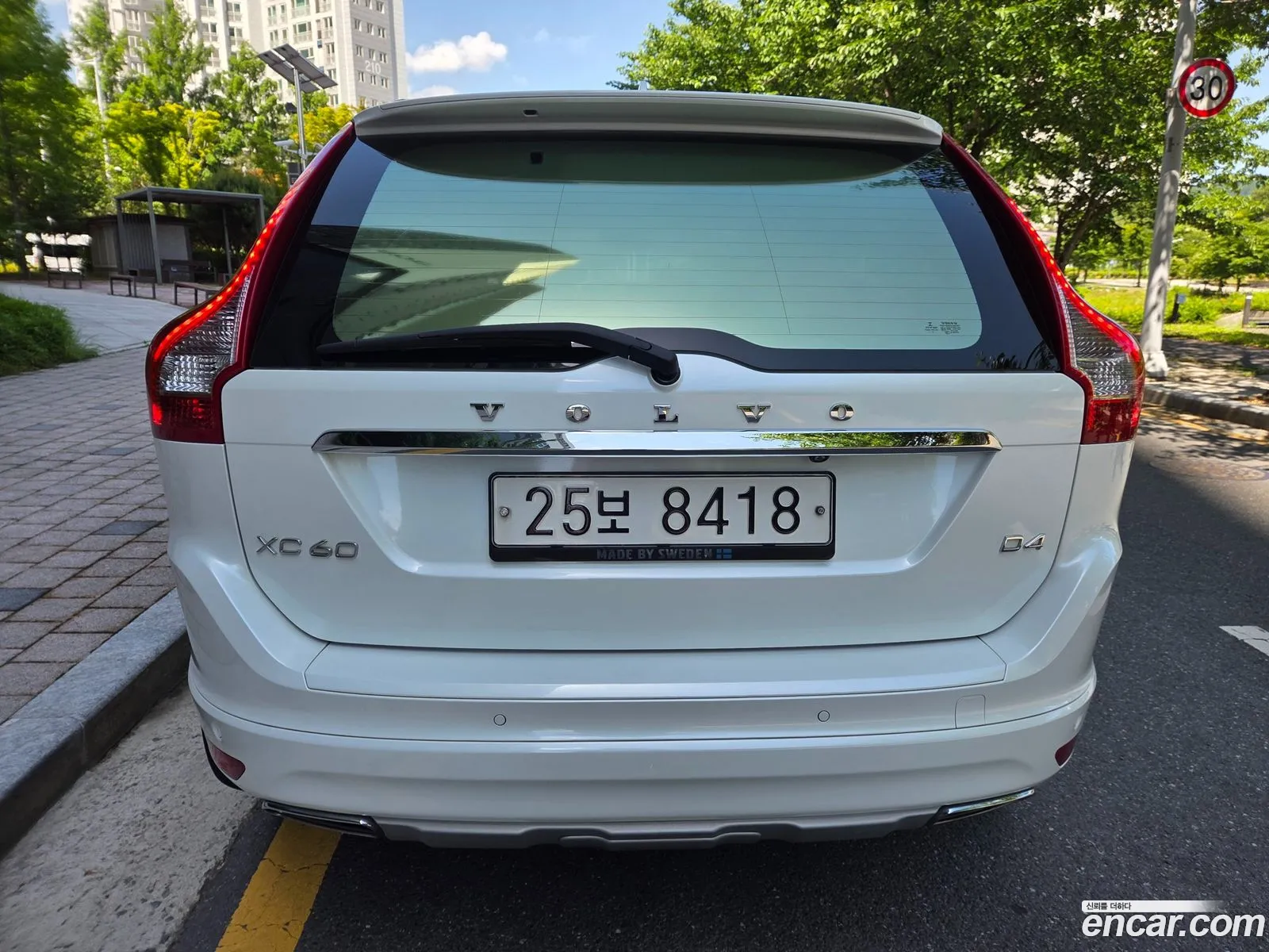 Volvo XC60 2017 — 3