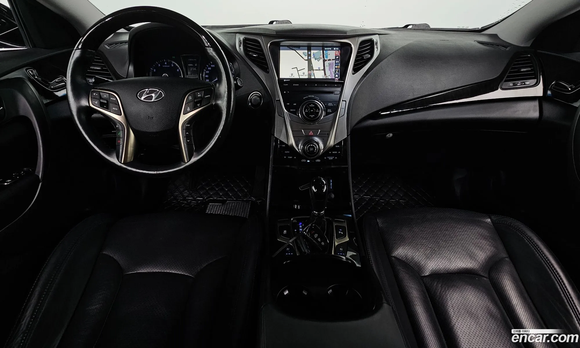 Hyundai Grandeur HG 2012 — 24