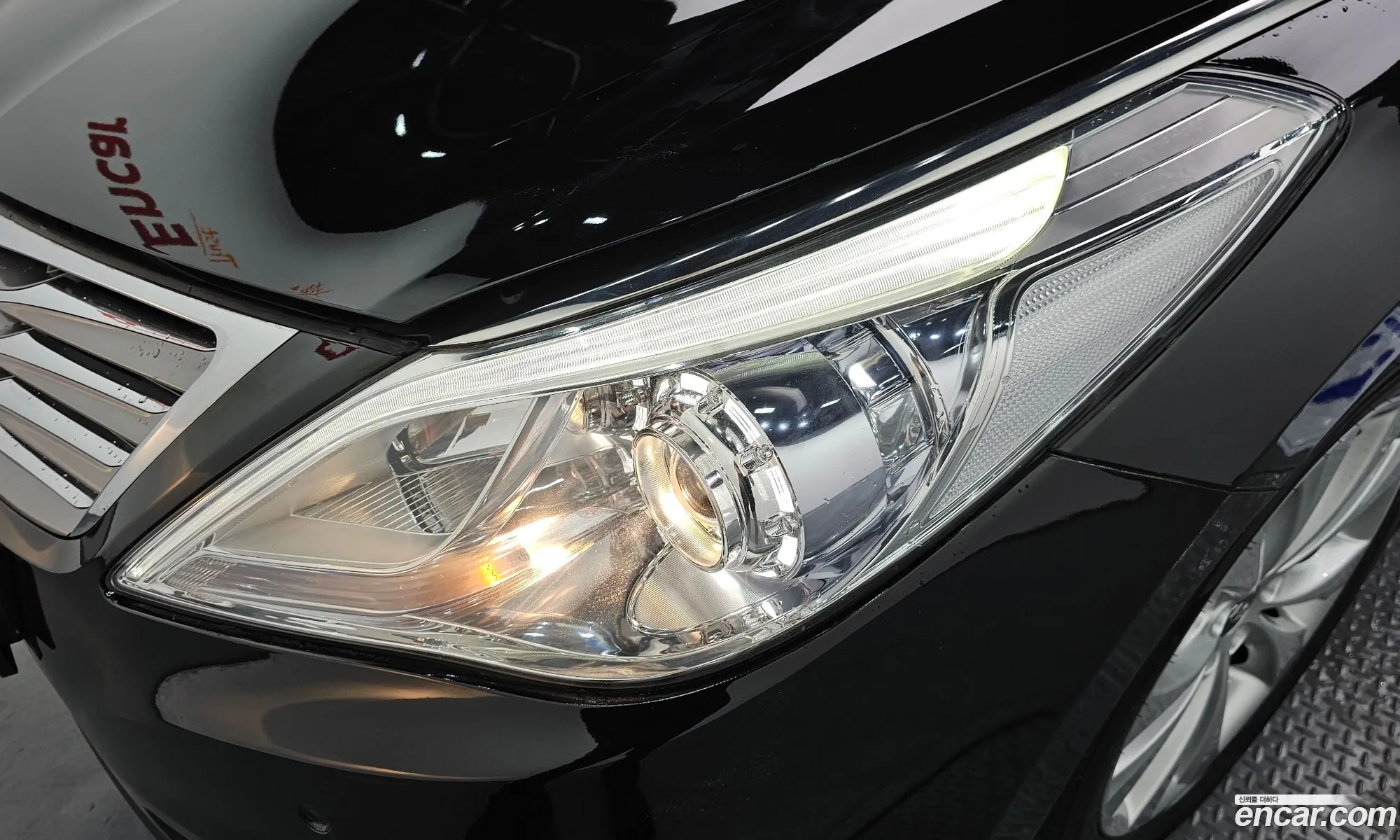 Hyundai Grandeur HG 2012 — 17