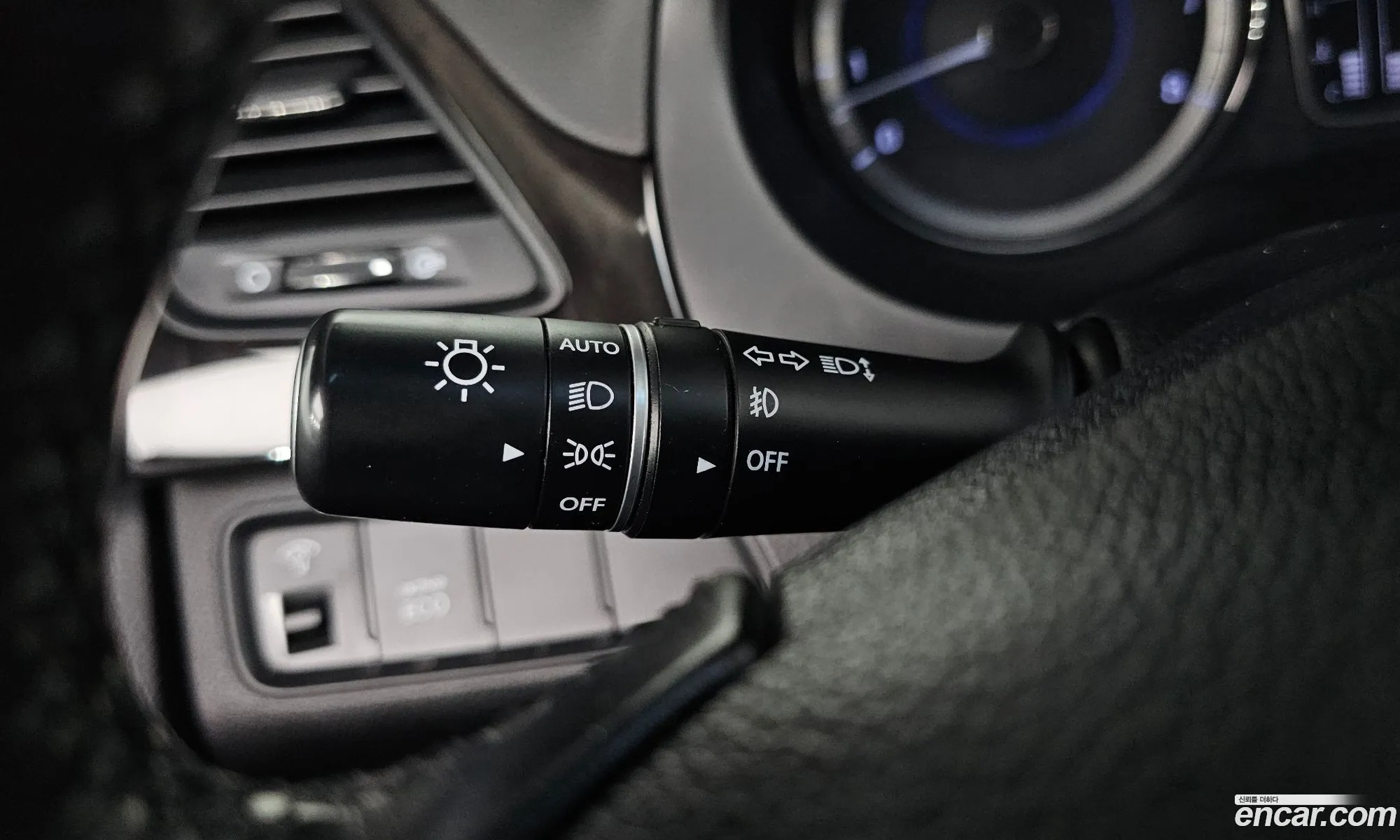 Hyundai Grandeur HG 2012 — 19