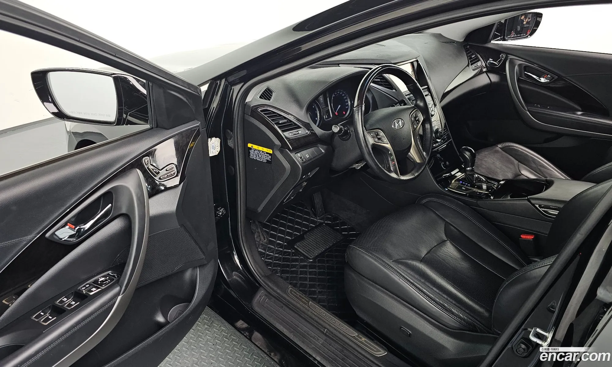 Hyundai Grandeur HG 2012 — 15