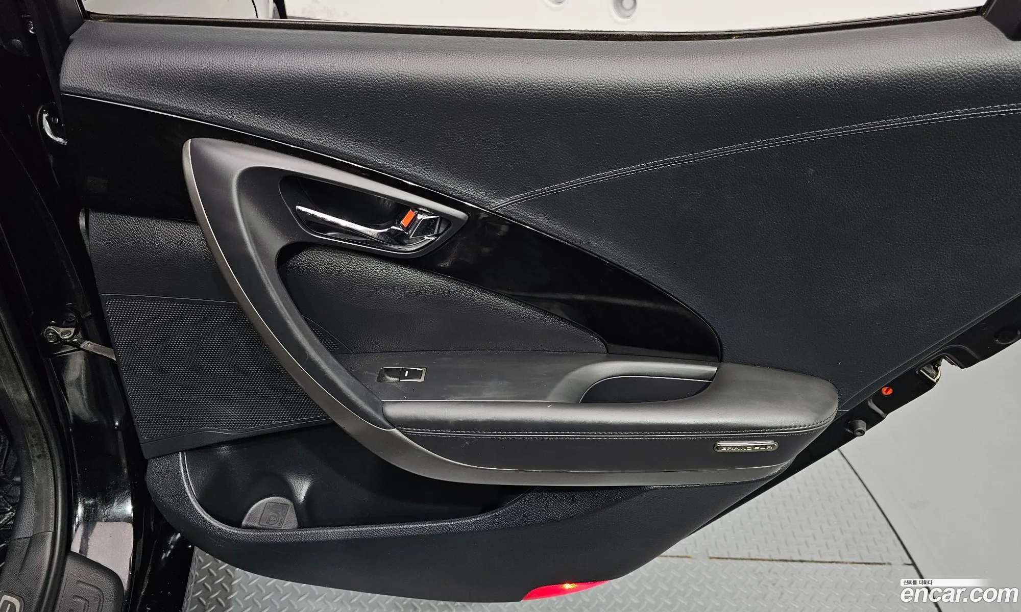 Hyundai Grandeur HG 2012 — 23