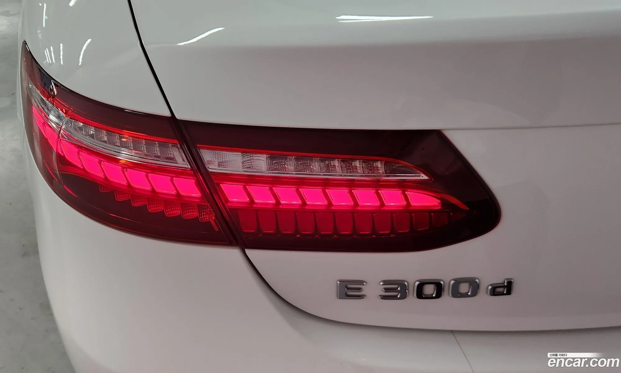 Mercedes-Benz E-Class W213 2022 — 18